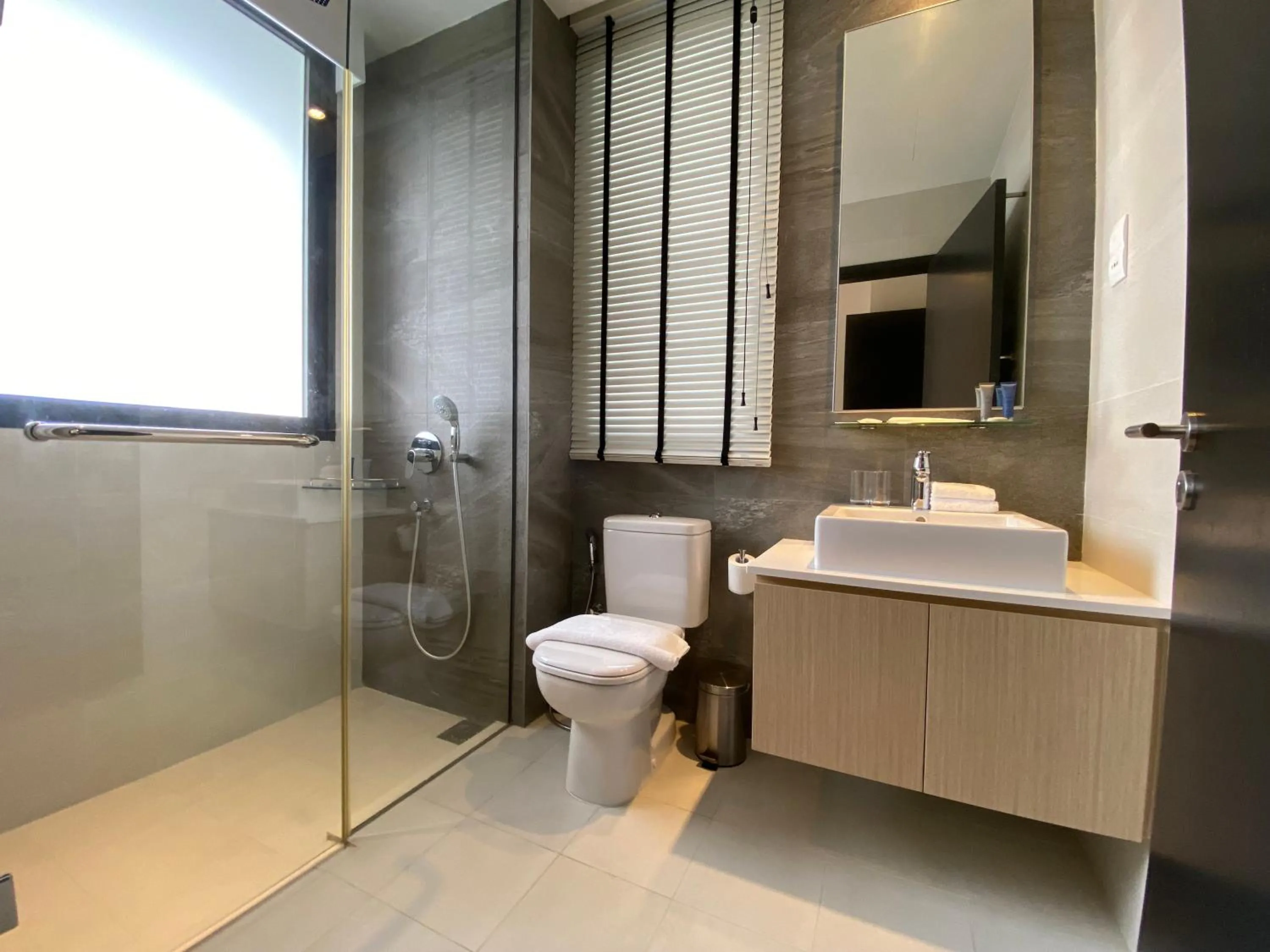 Bathroom in Momentus Serviced Residences Novena