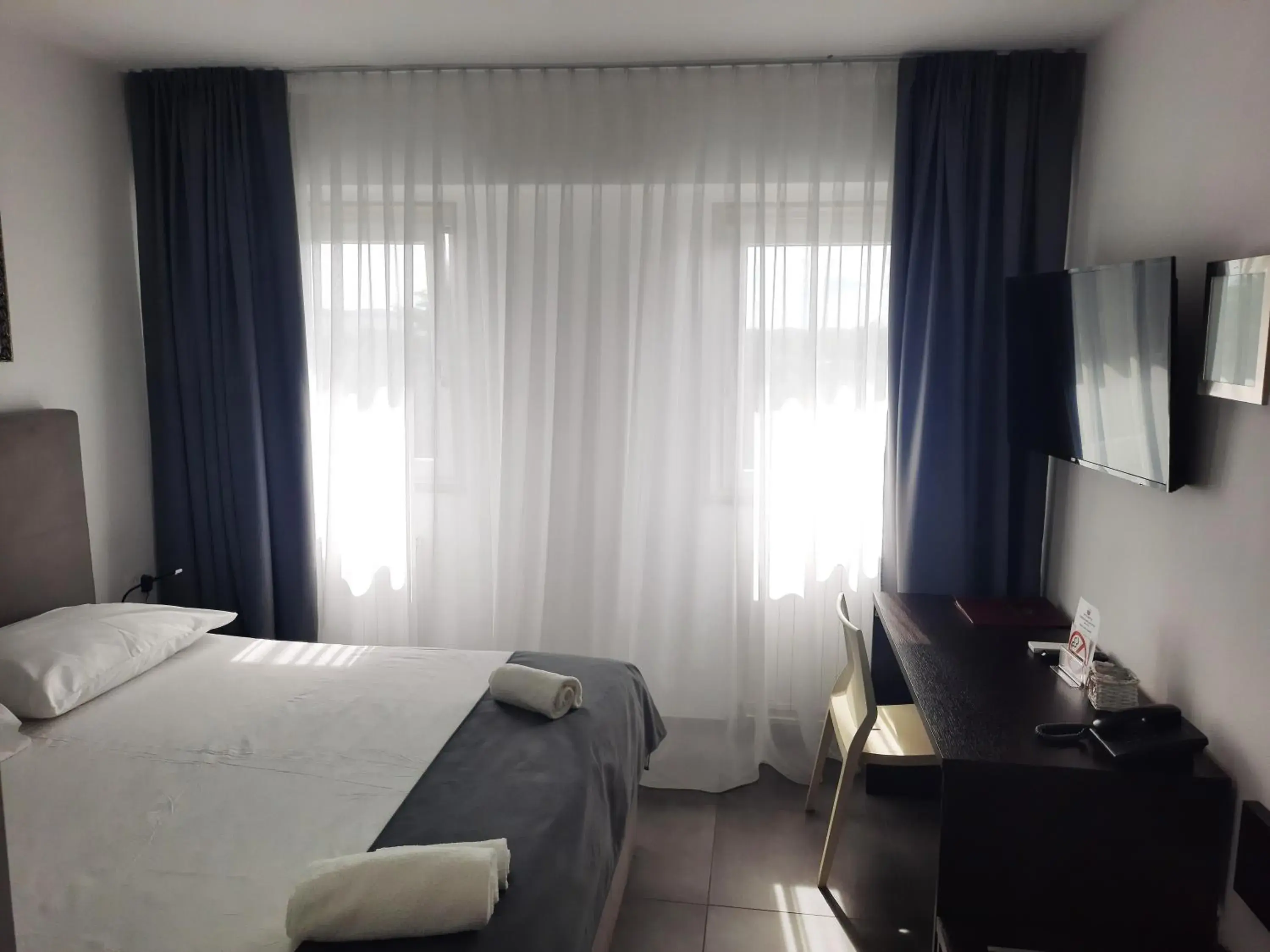 Double Room in Hotel Prunk Double Room in Hotel Prunk