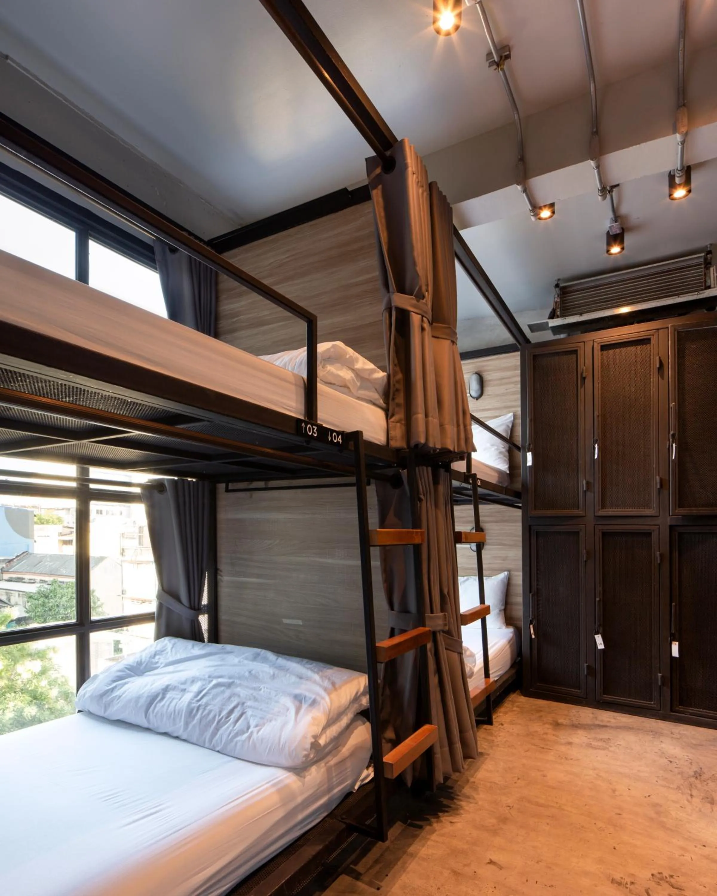 bunk bed, Bed in BED STATION Hostel Khaosan