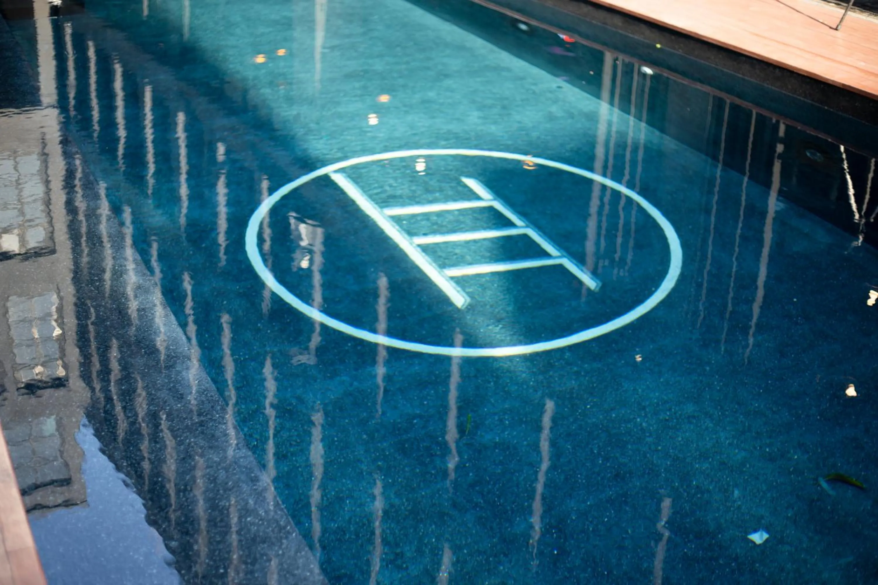 Swimming pool in BED STATION Hostel Khaosan