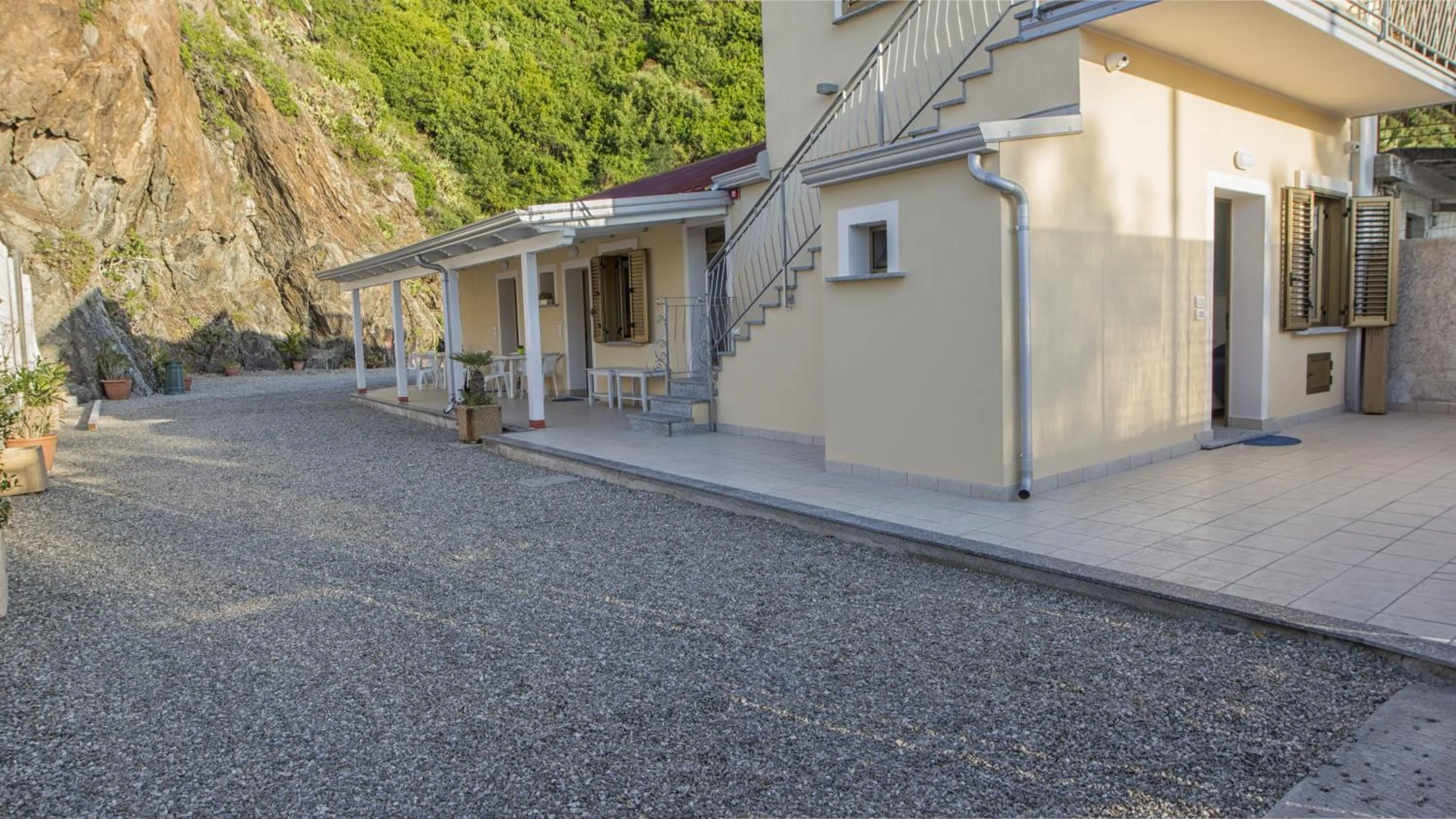 Facade/entrance in La Tonnara B&B
