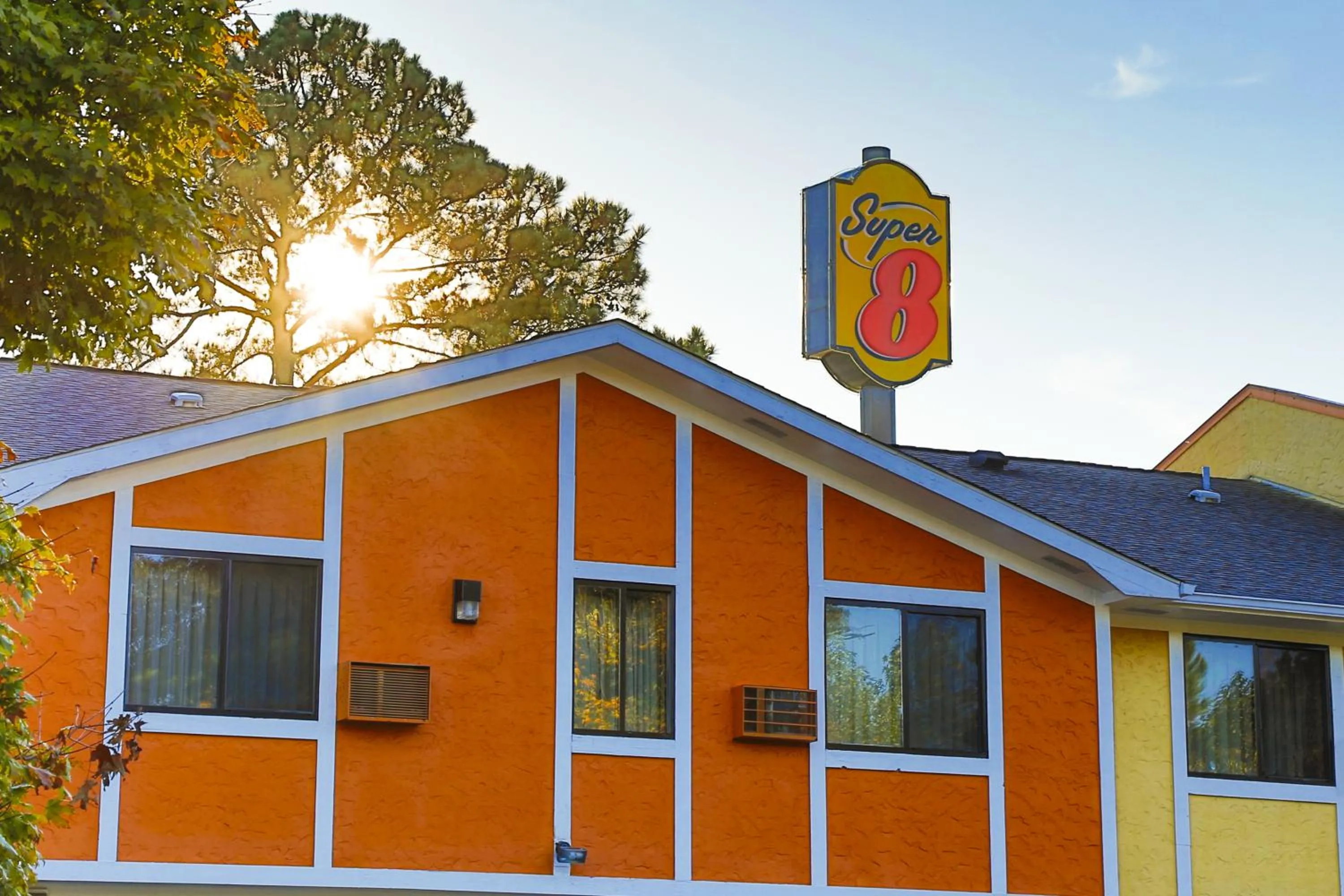 Facade/entrance in Super 8 by Wyndham Charlotte University