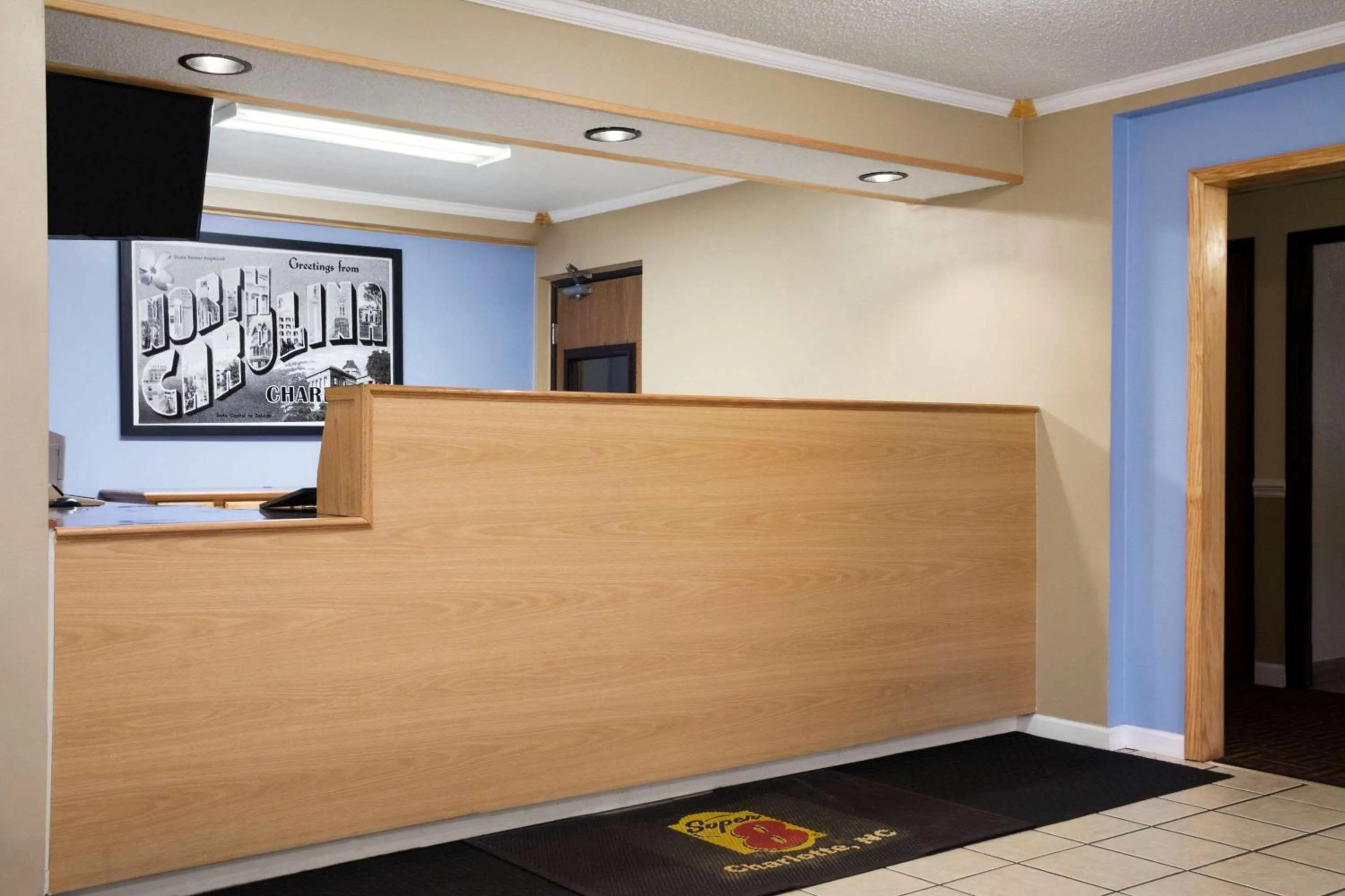 Lobby or reception in Super 8 by Wyndham Charlotte University