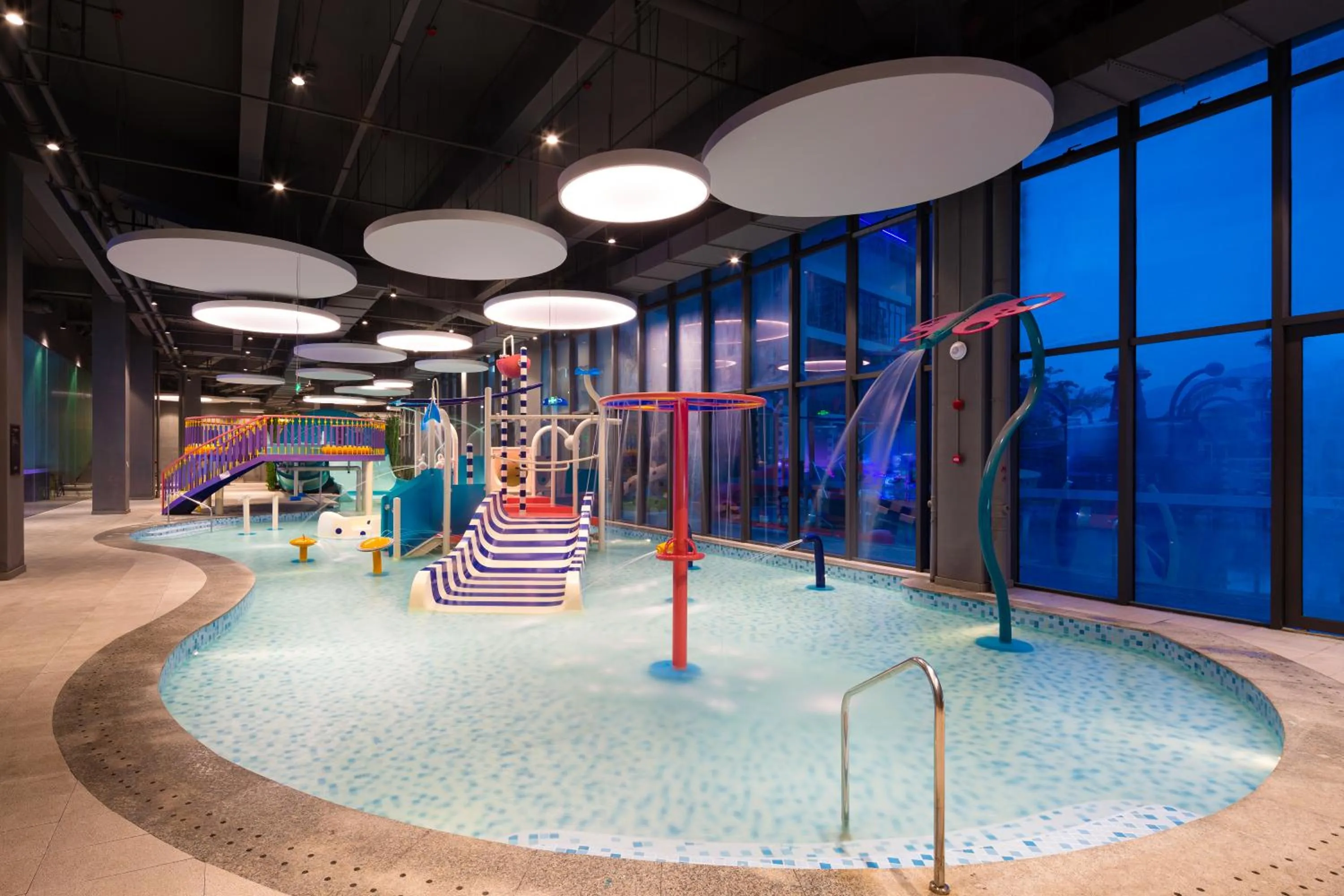Aqua park in Wyndham Nankunshan