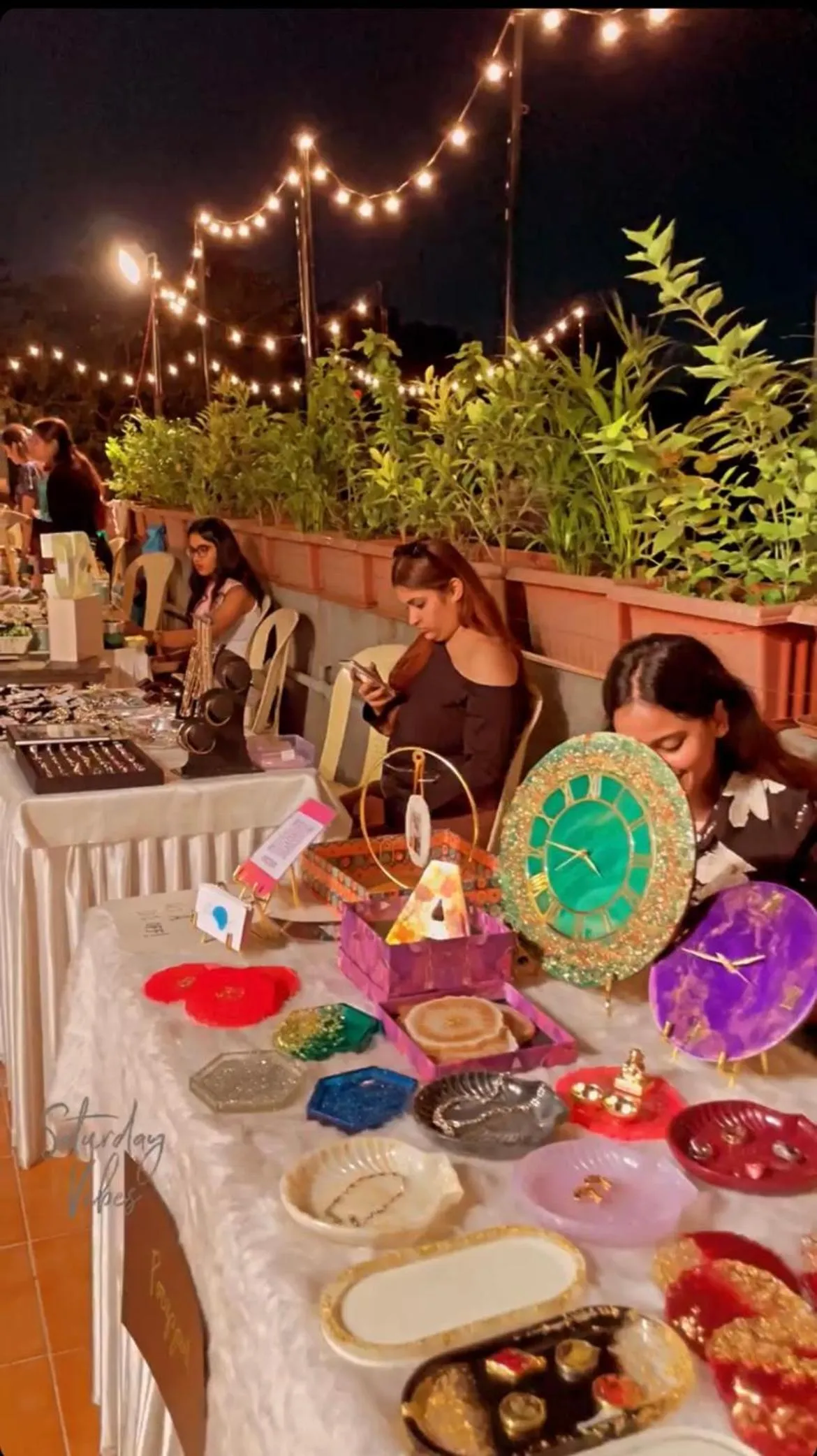 Night in Locomo Hostel OG - Stay Work Eat