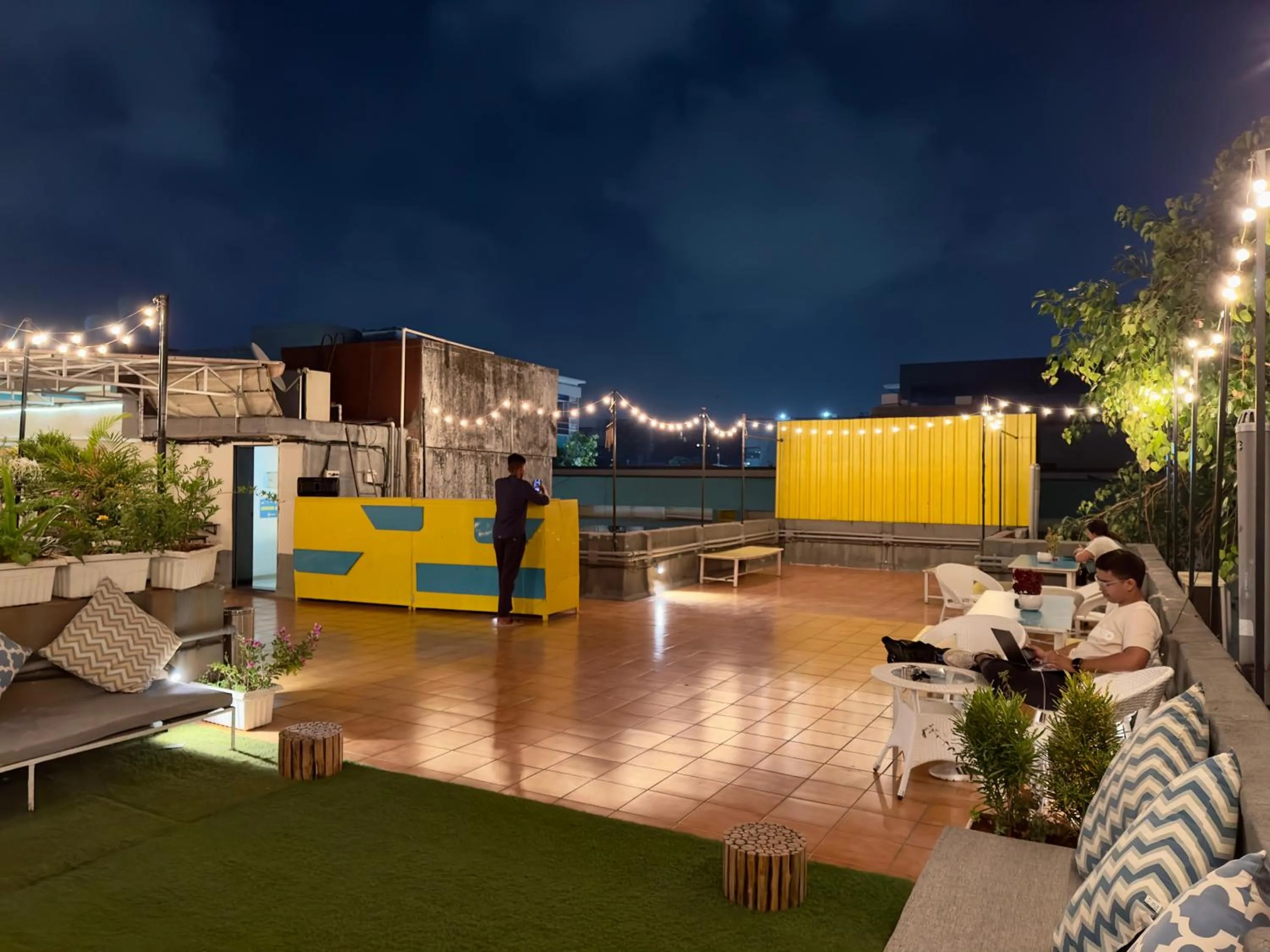 Balcony/Terrace in Locomo Hostel OG - Stay Work Eat