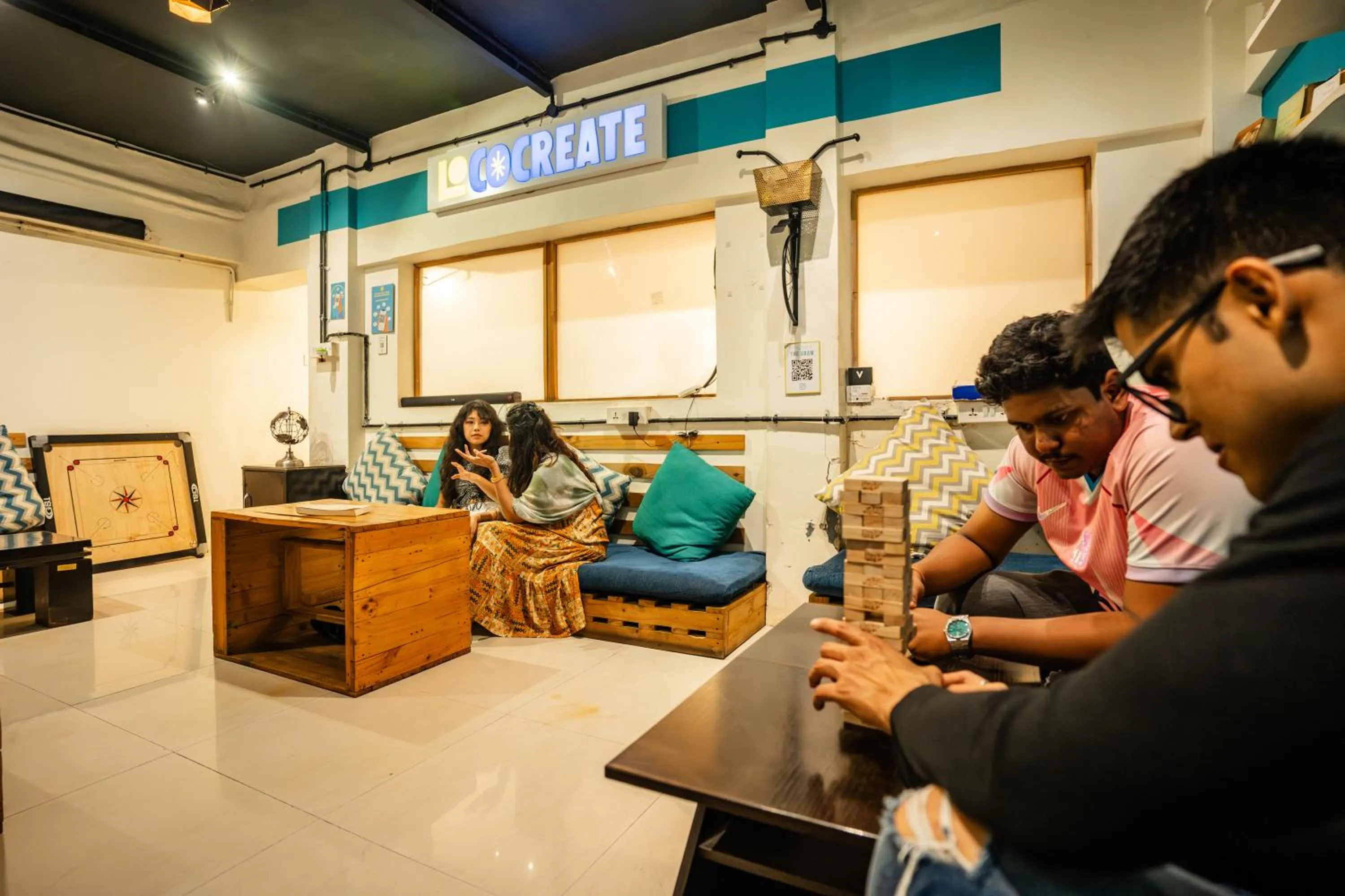 Locomo Hostel OG - Stay Work Eat