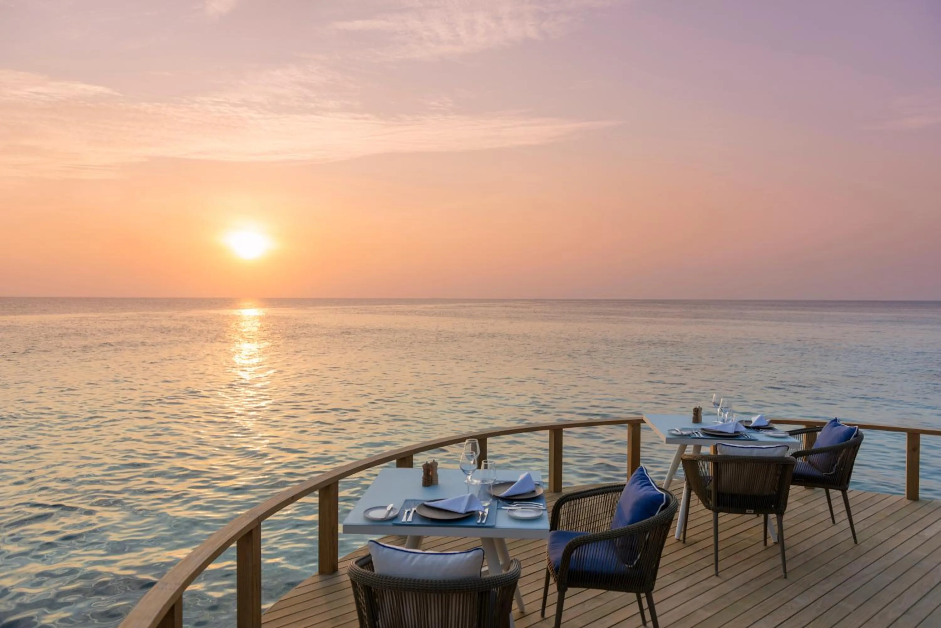 Restaurant/places to eat in Emerald Faarufushi Resort & Spa - Deluxe All Inclusive
