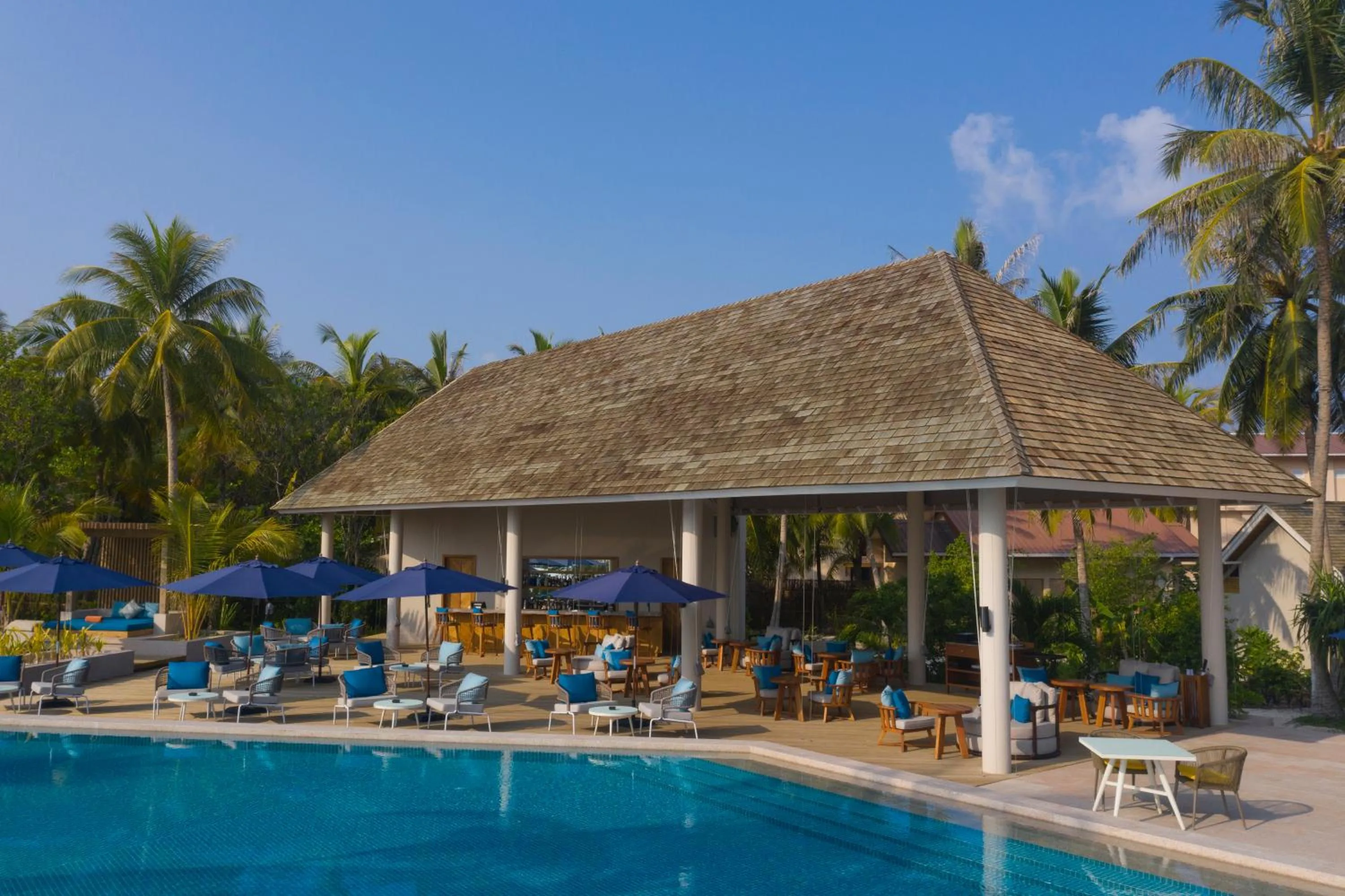 Day in Emerald Faarufushi Resort & Spa - Deluxe All Inclusive