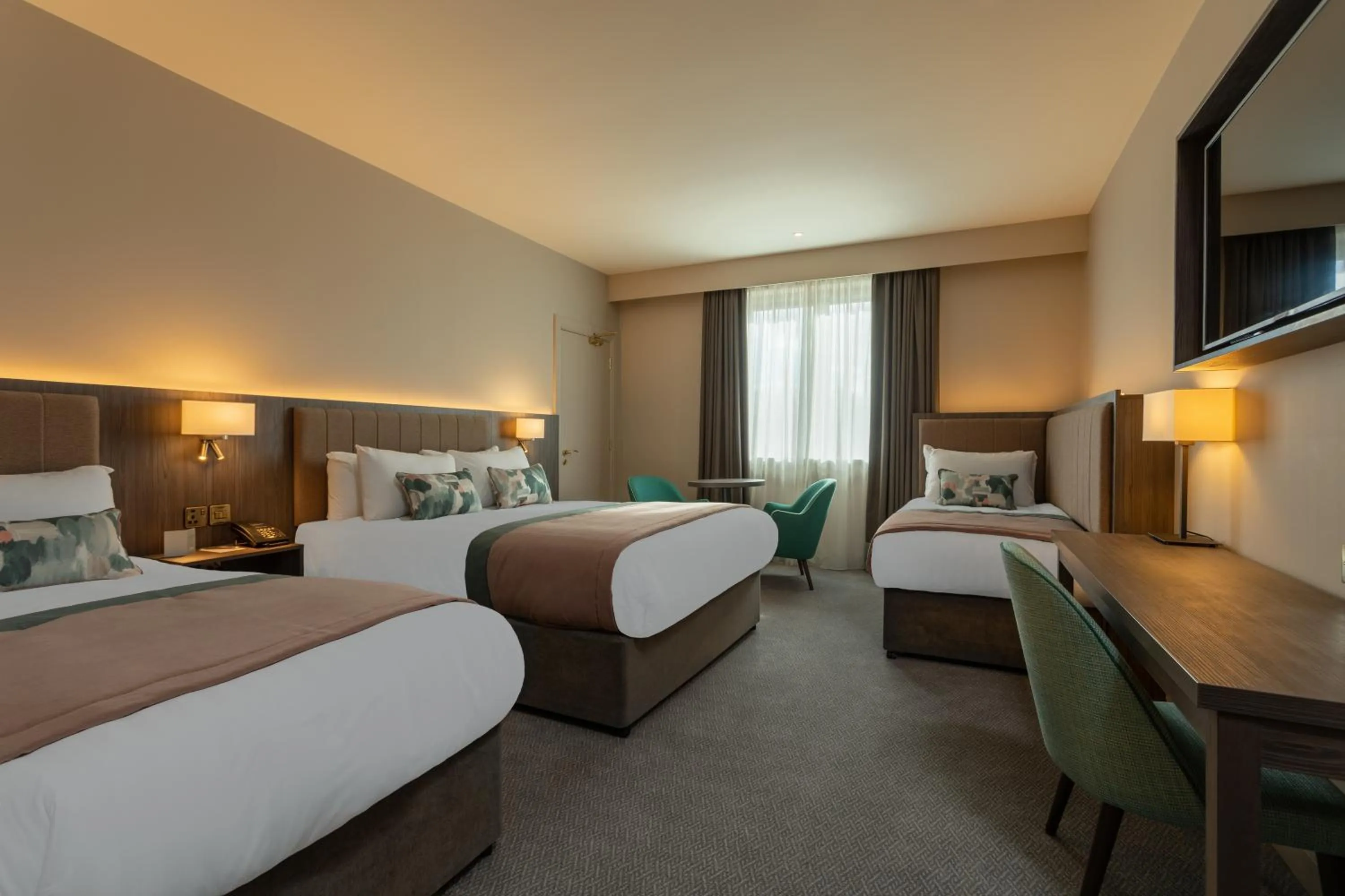 Photo of the whole room, Bed in McWilliam Park Hotel