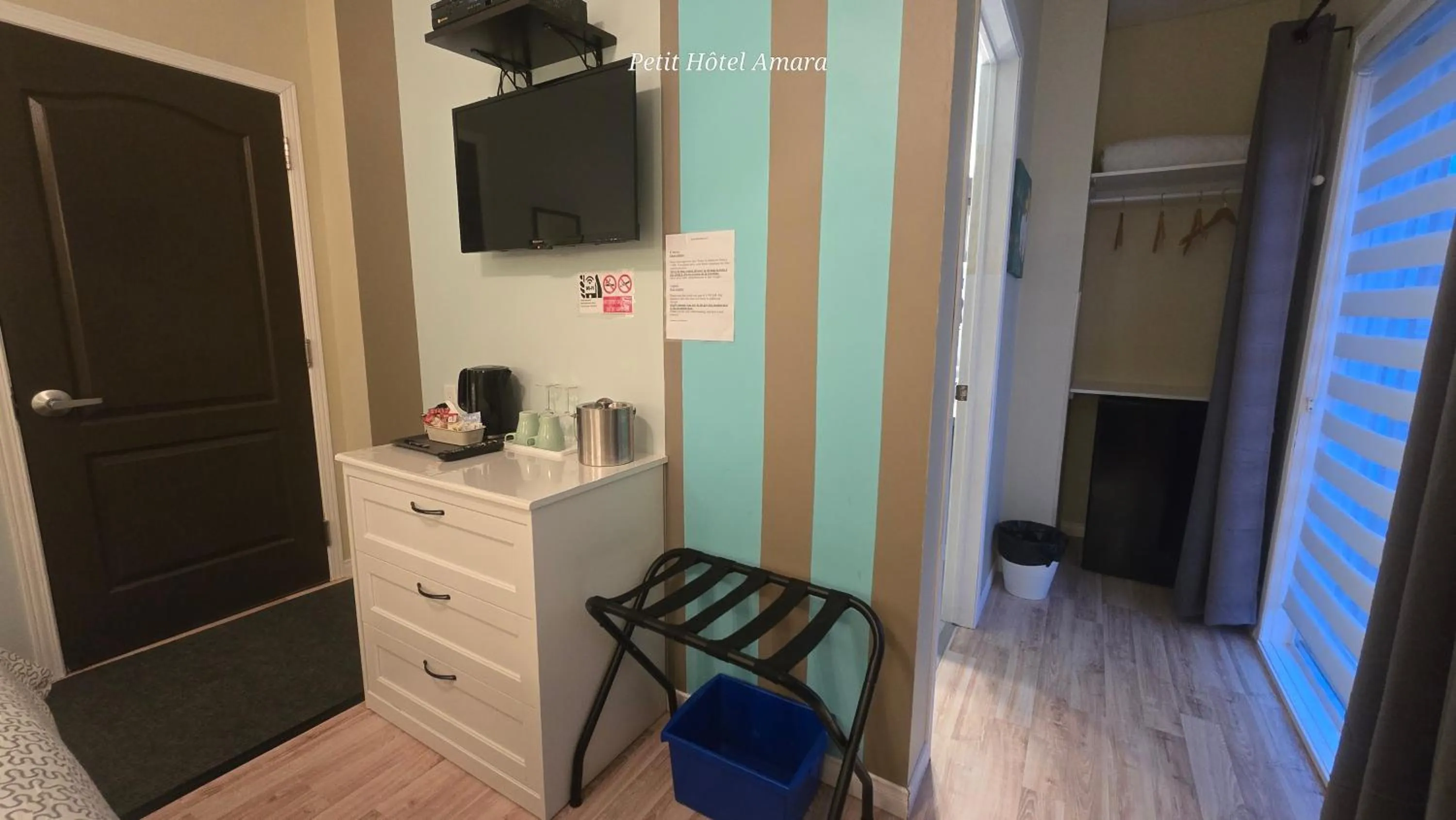 minibar in Petit Hôtel Amara