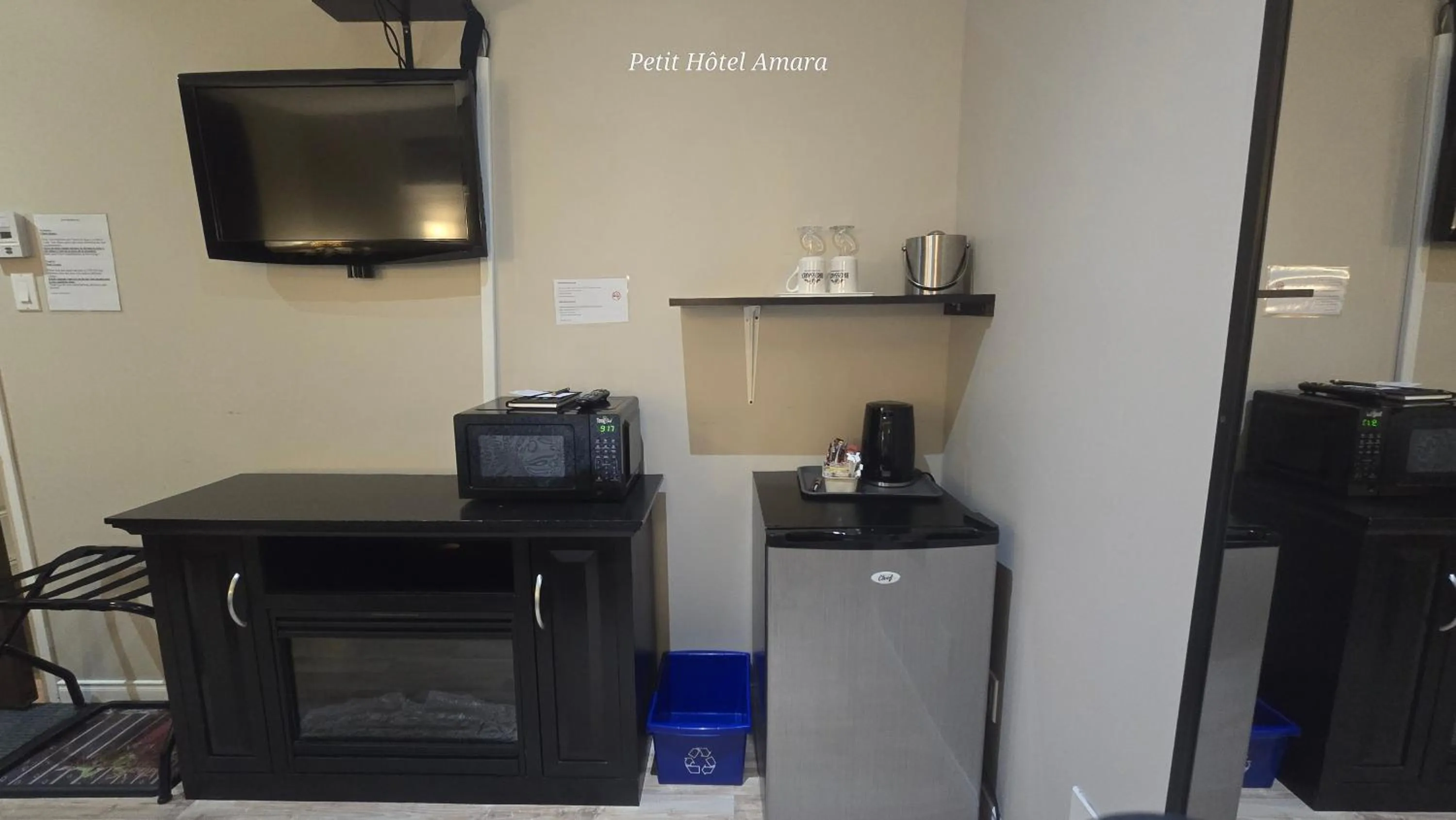 minibar in Petit Hôtel Amara