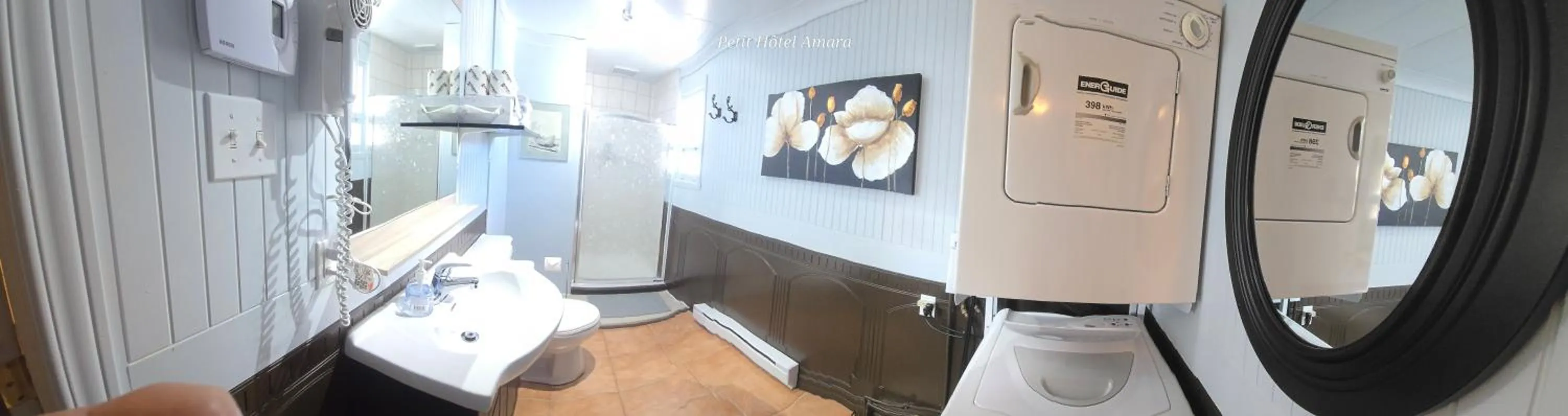 Bathroom in Petit Hôtel Amara