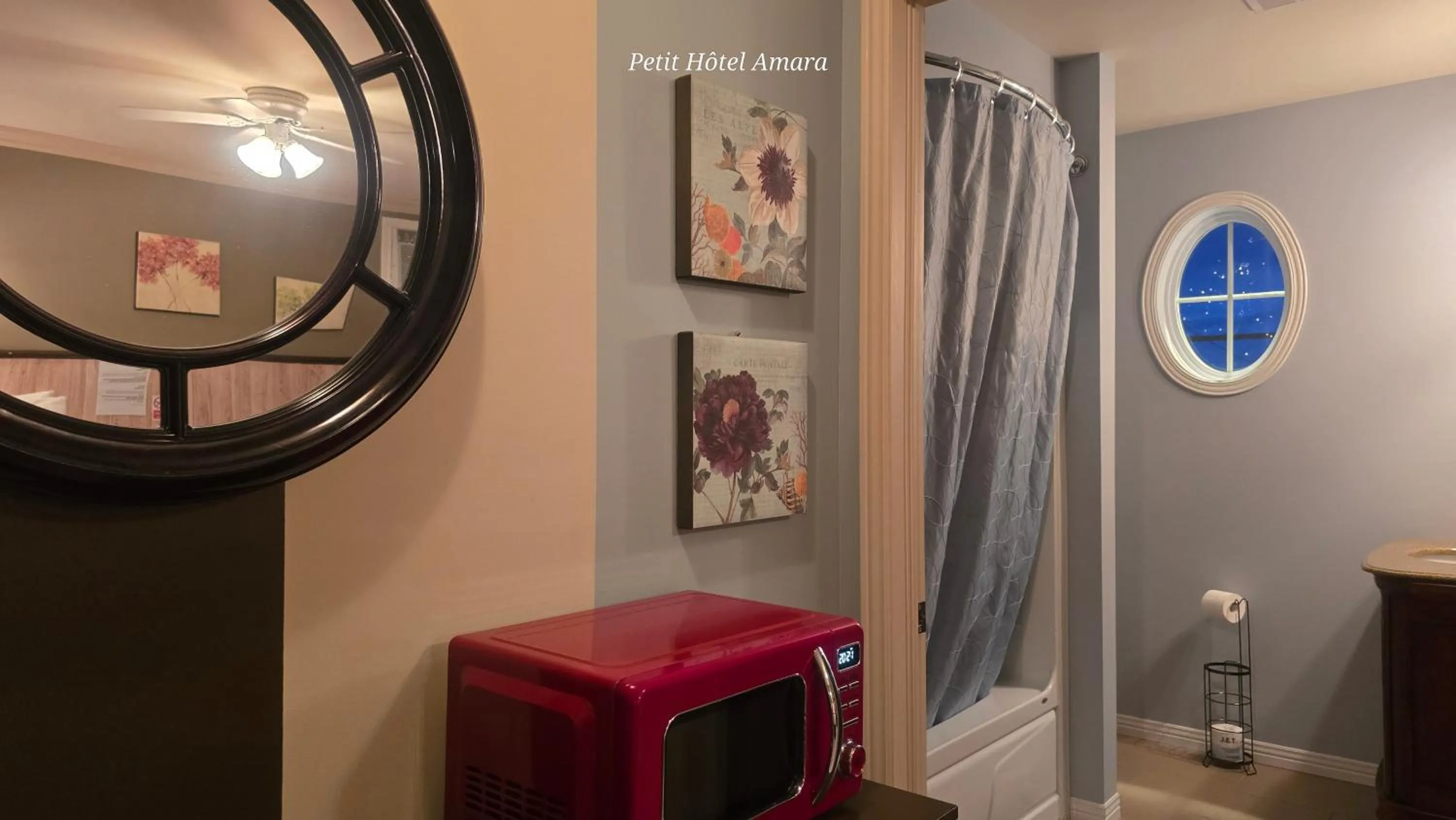 Bathroom in Petit Hôtel Amara