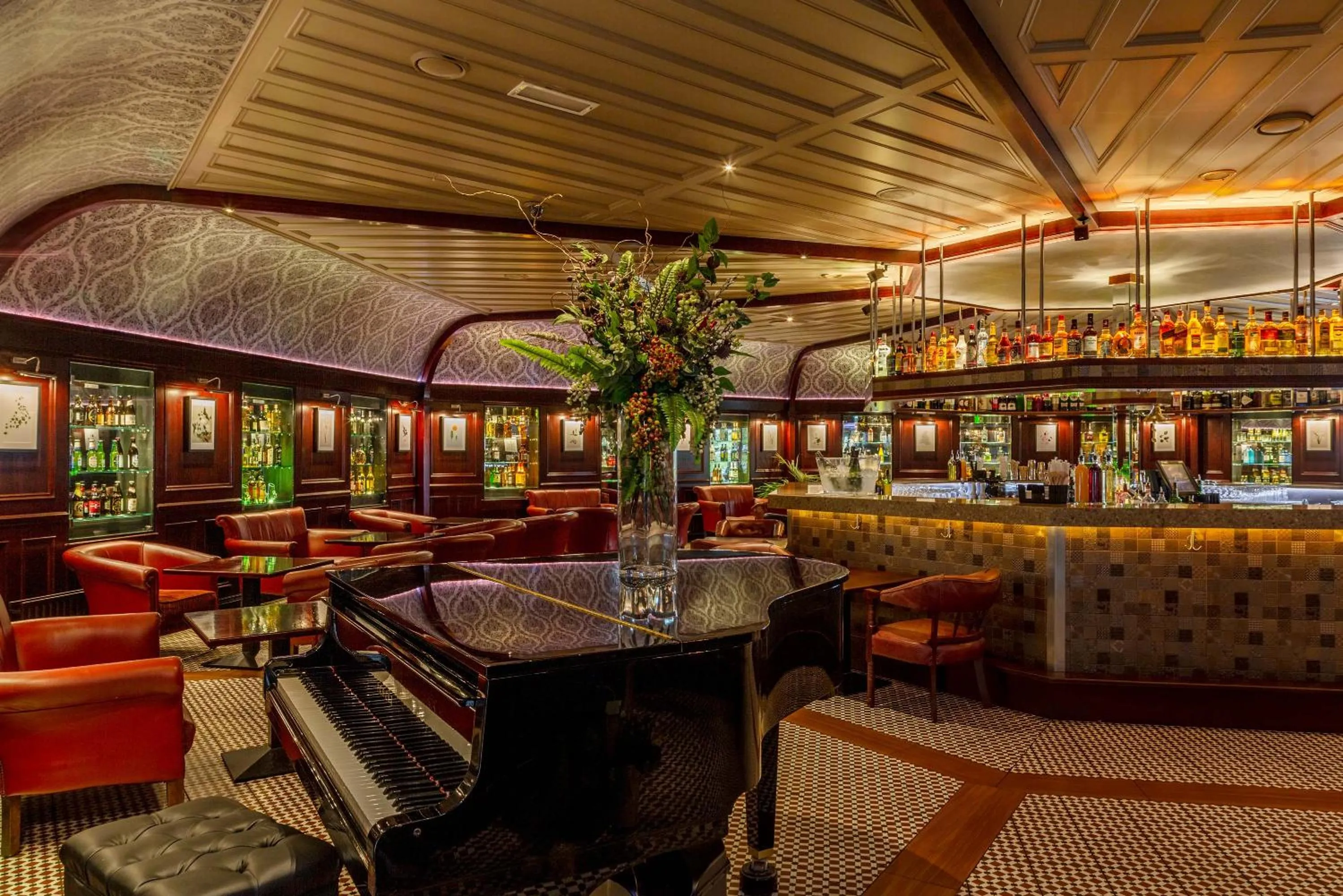 Lounge or bar in Harvey's Point