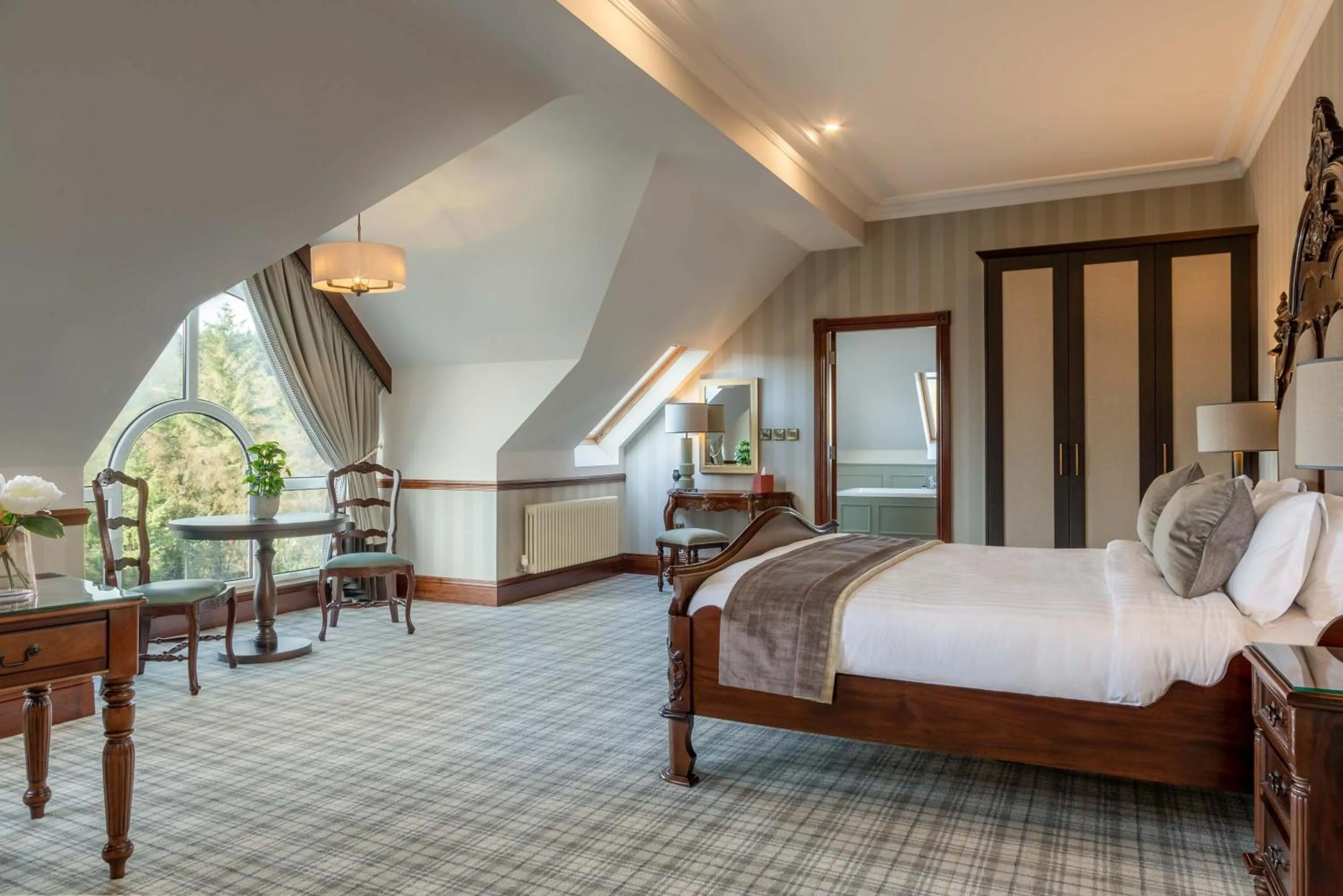 Photo of the whole room, Bed in Harvey's Point