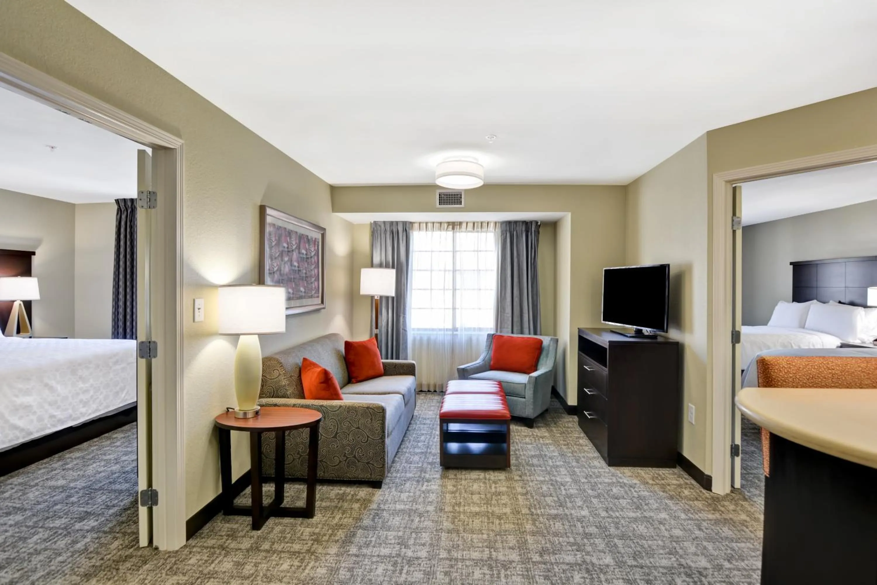 Photo of the whole room, Bed in Staybridge Suites Mt Juliet - Nashville Area by IHG