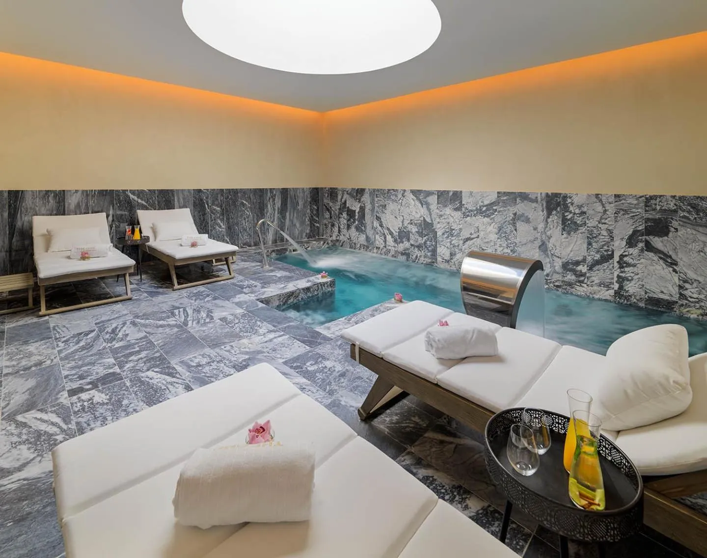 Spa and wellness centre/facilities in The One Palácio da Anunciada