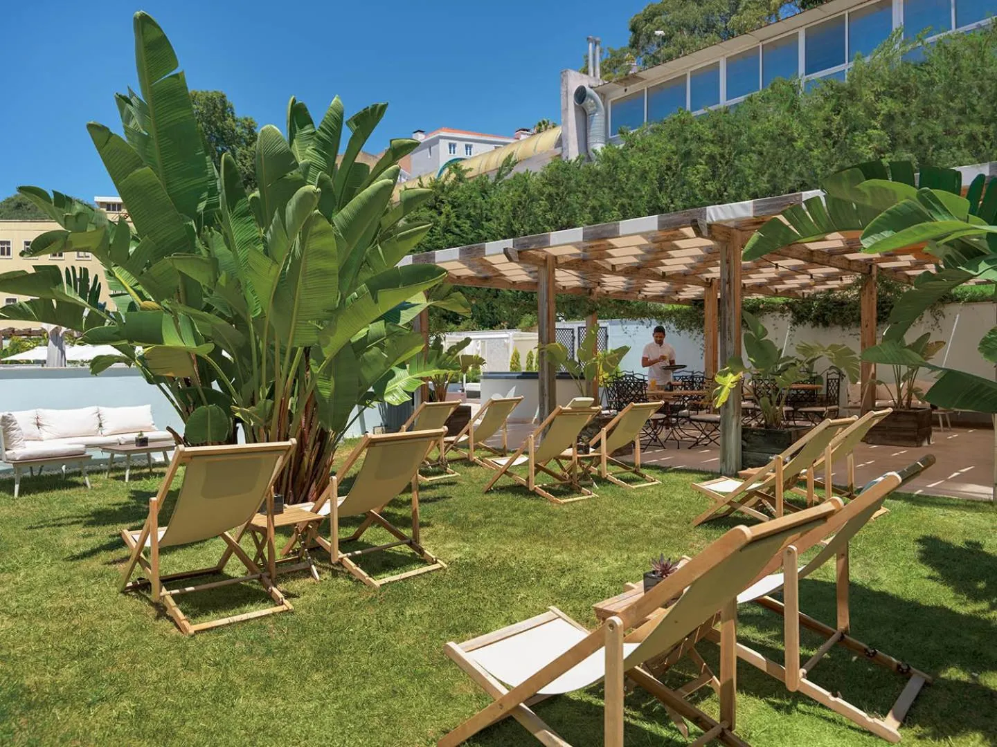 Garden view in The One Palácio da Anunciada