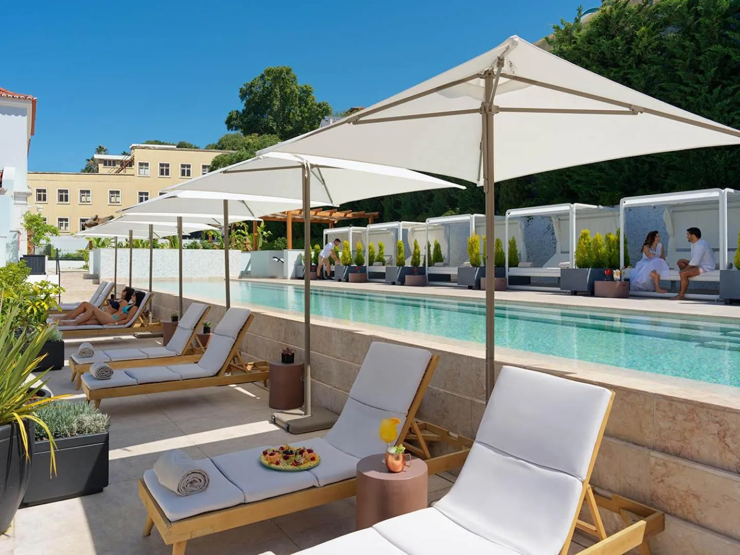 Swimming pool in The One Palácio da Anunciada