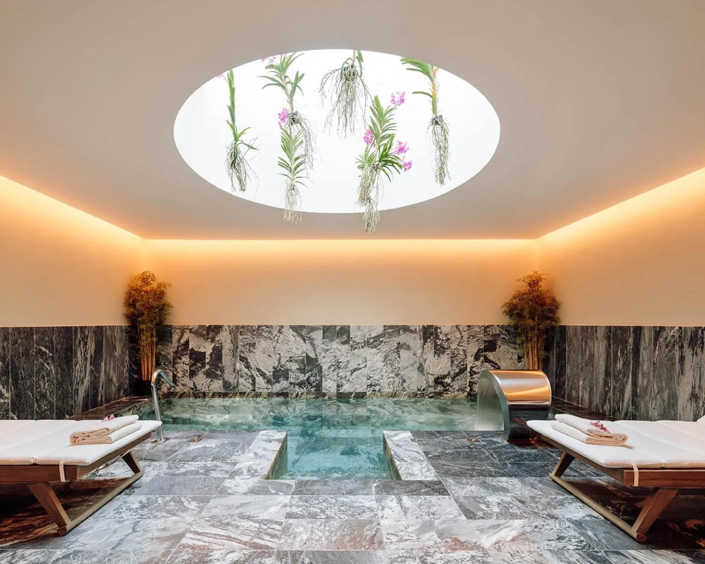 Spa and wellness centre/facilities in The One Palácio da Anunciada