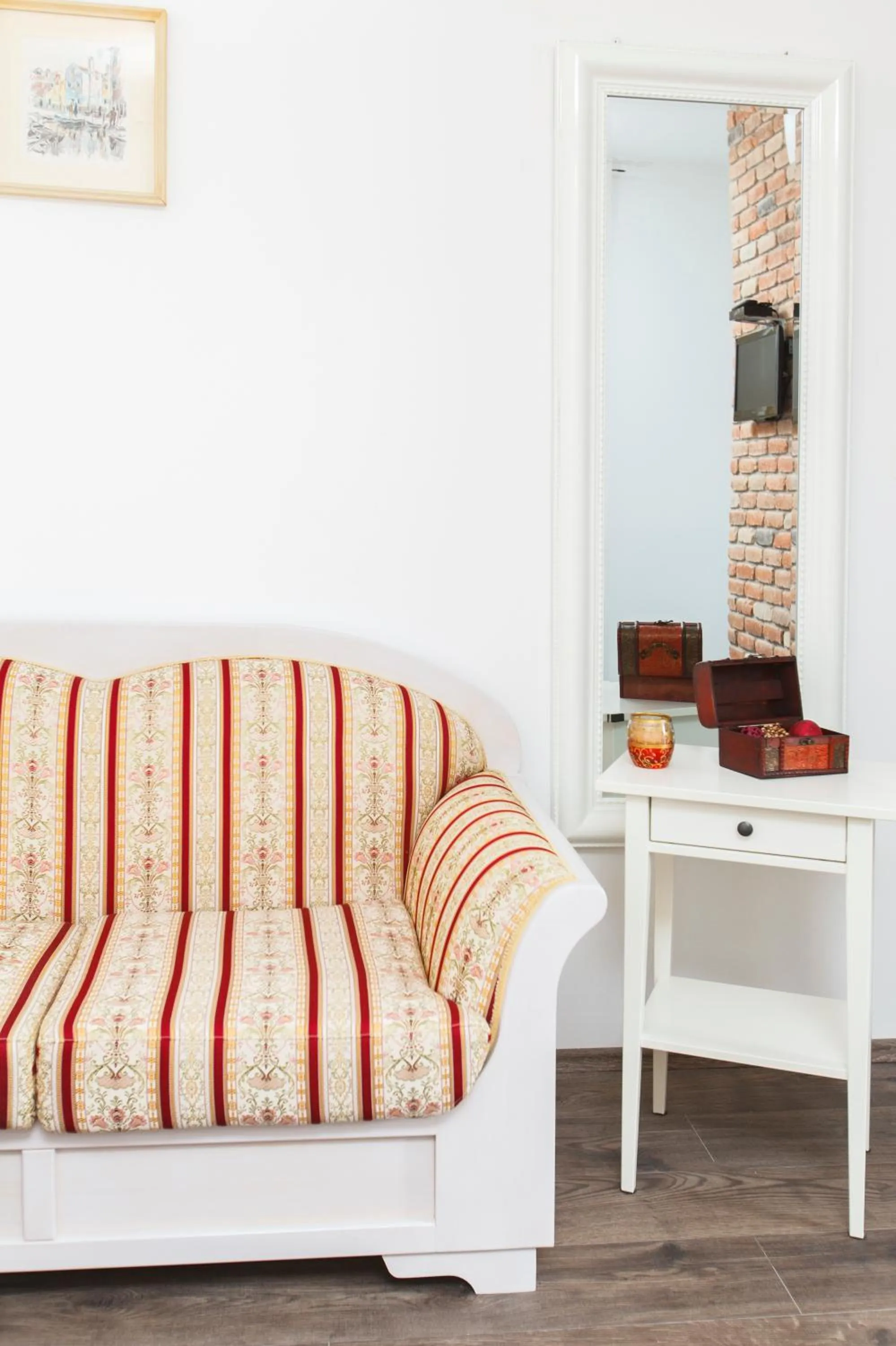 Seating area in Prior Suites Split