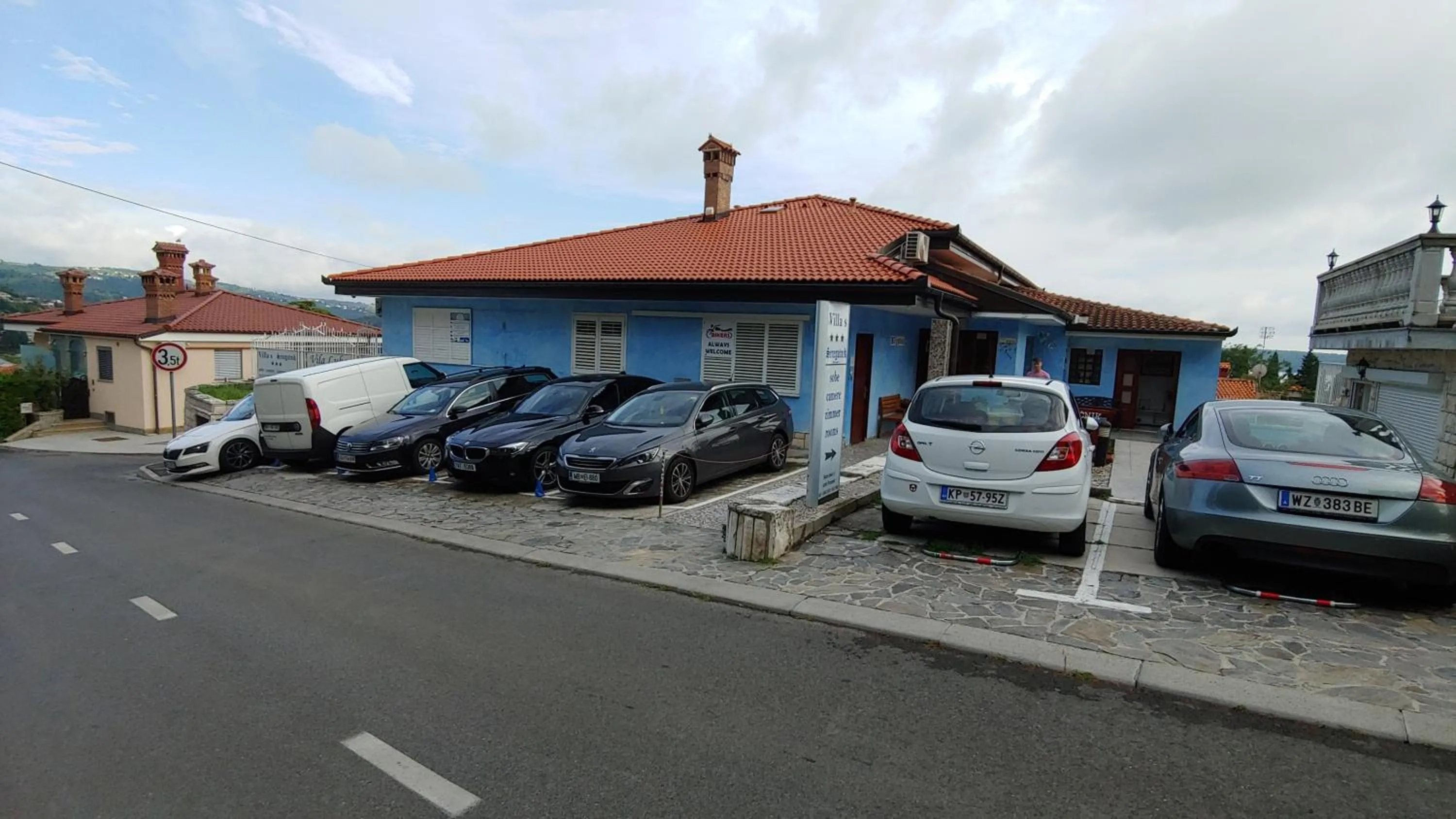 Property building in Villa Senegačnik