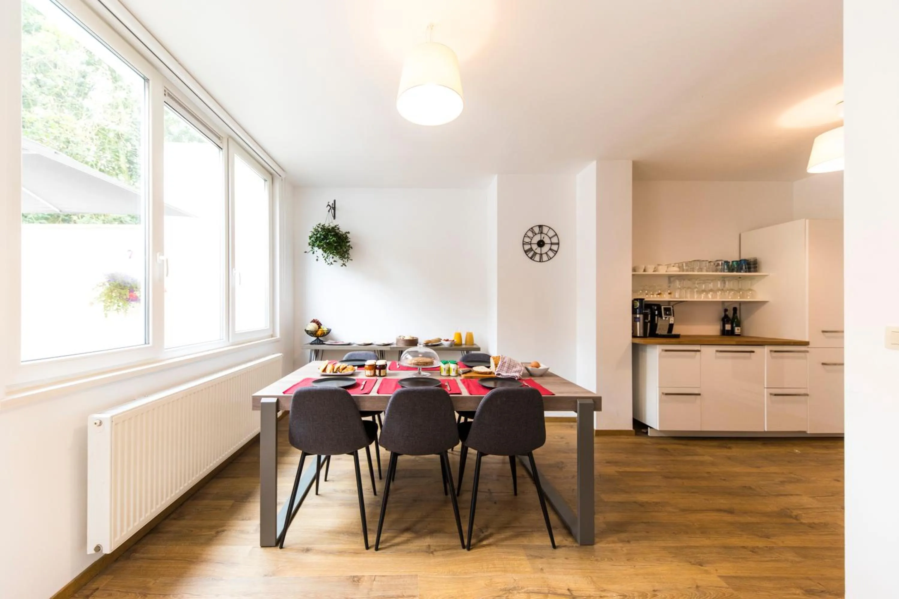 Continental breakfast in B&B Daya