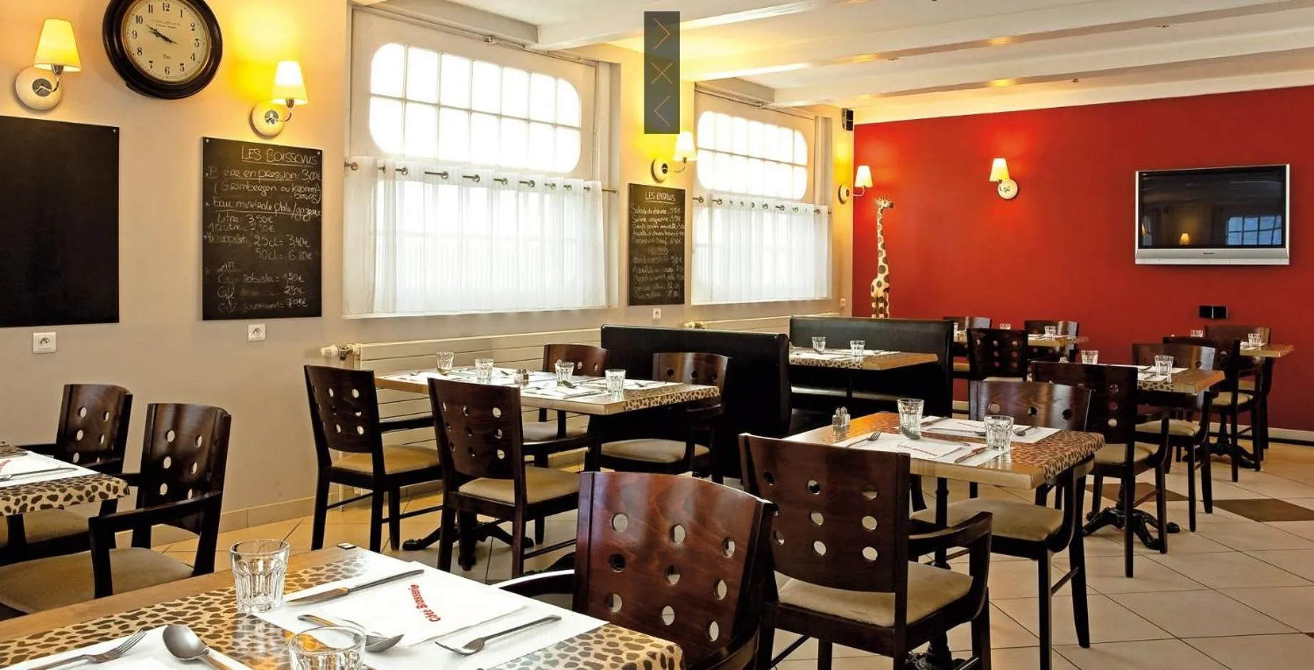 Restaurant/places to eat in L'Etoile d'Or