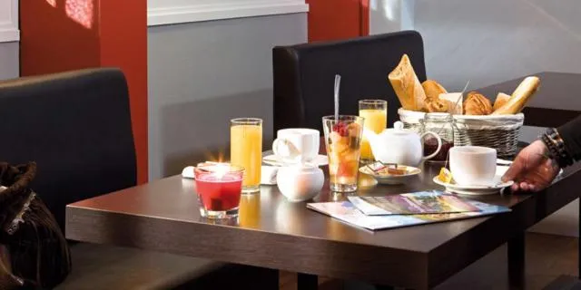 Continental breakfast in L'Etoile d'Or
