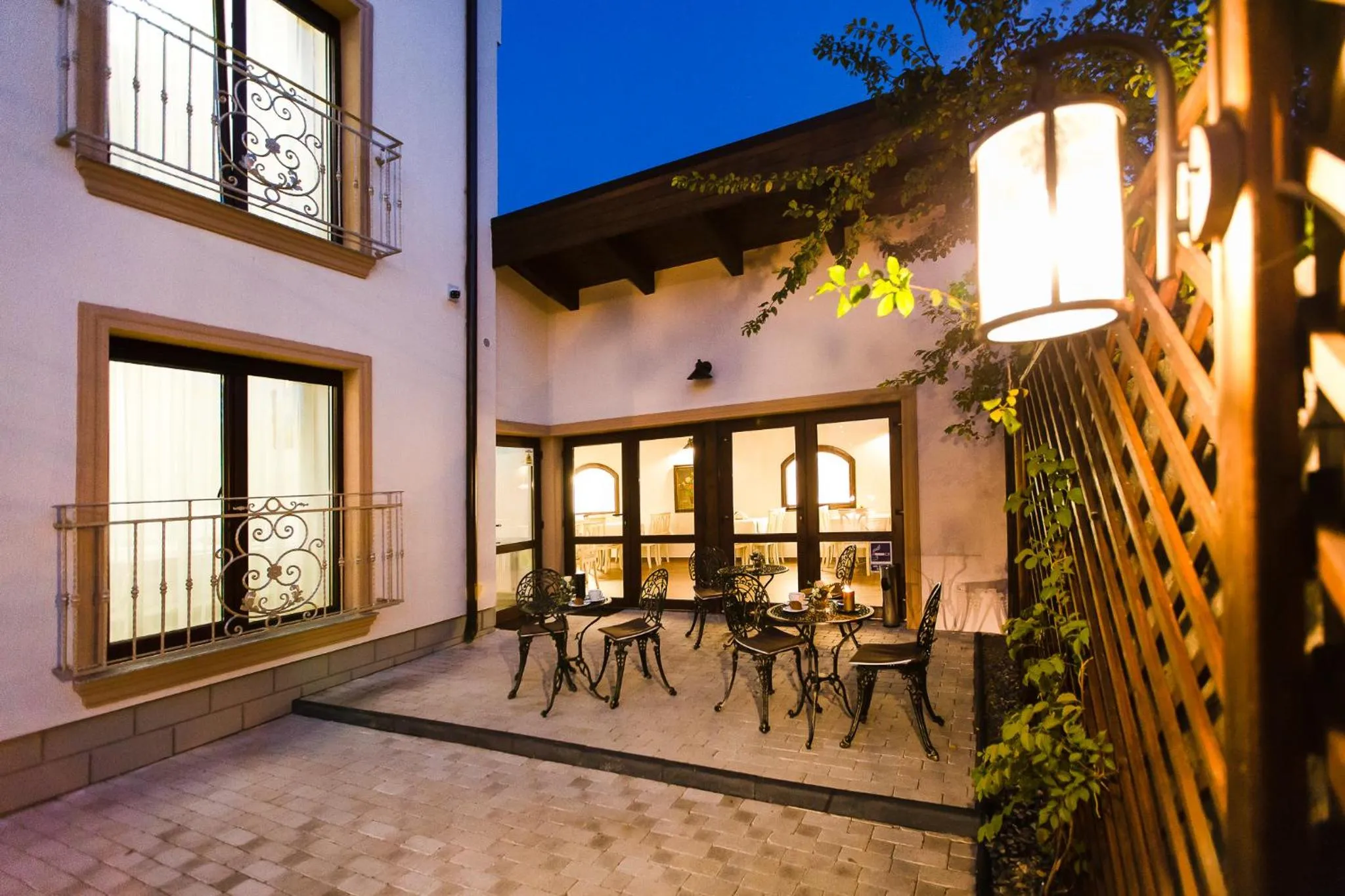 Balcony/Terrace in Ave, Alba!