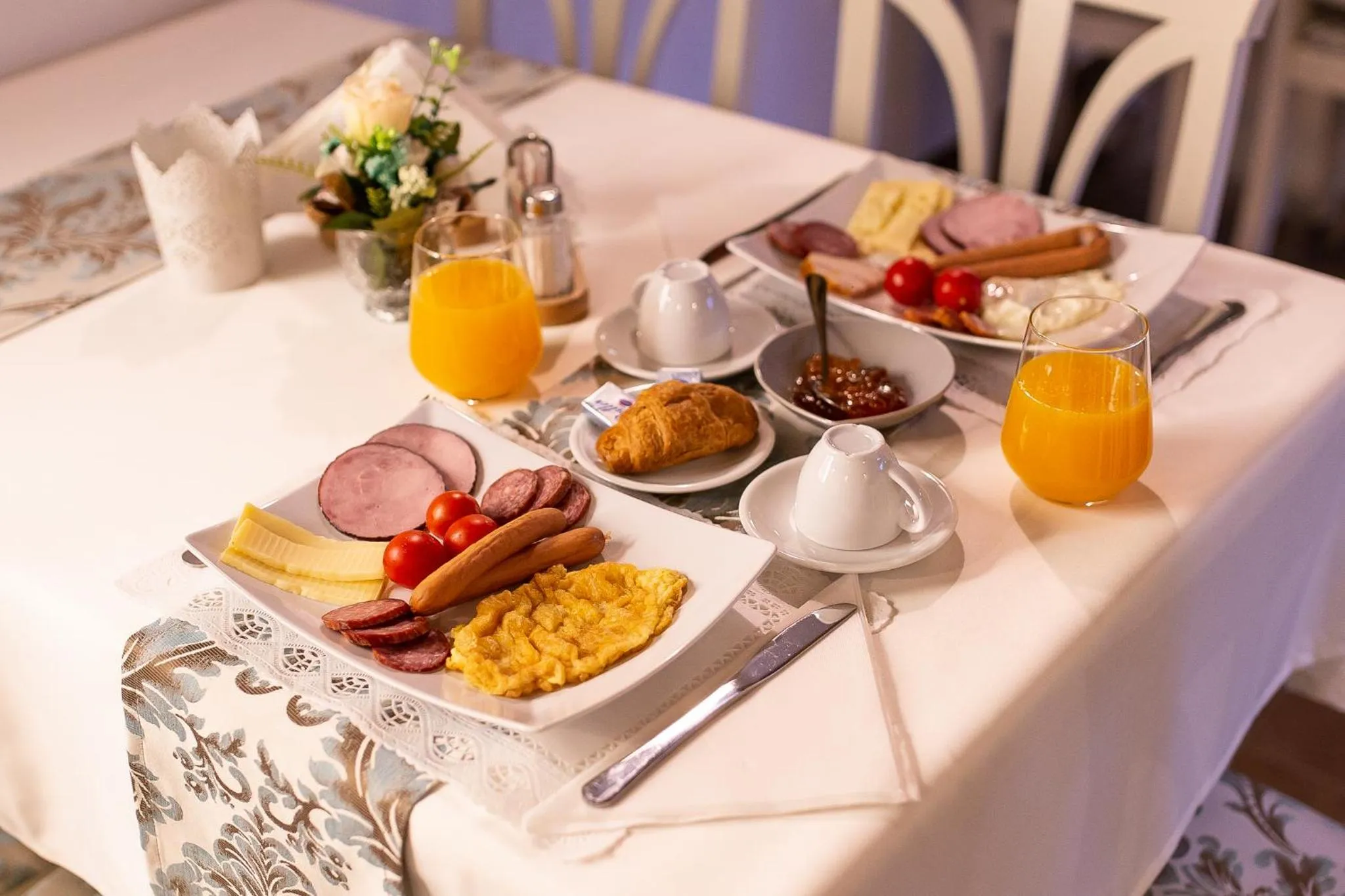 Breakfast in Ave, Alba!