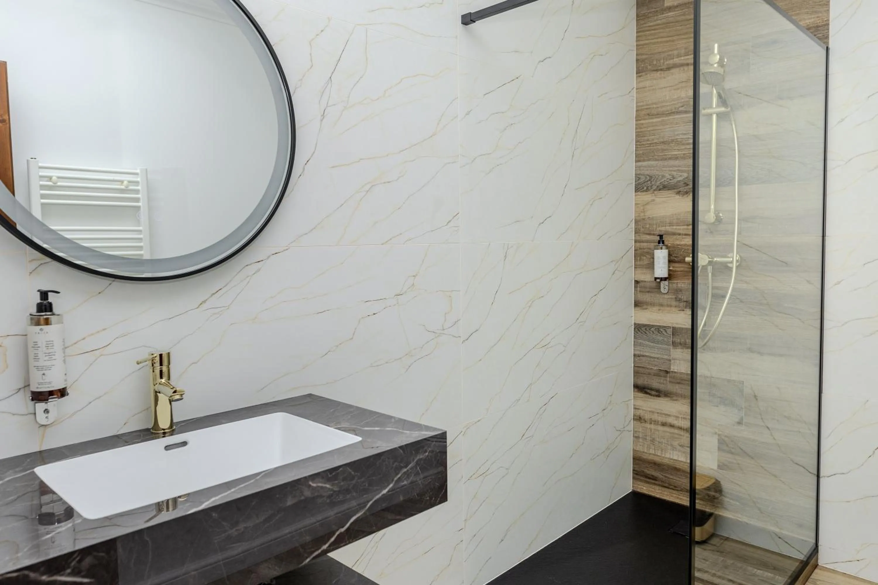 Bathroom in La Maison de Caroline