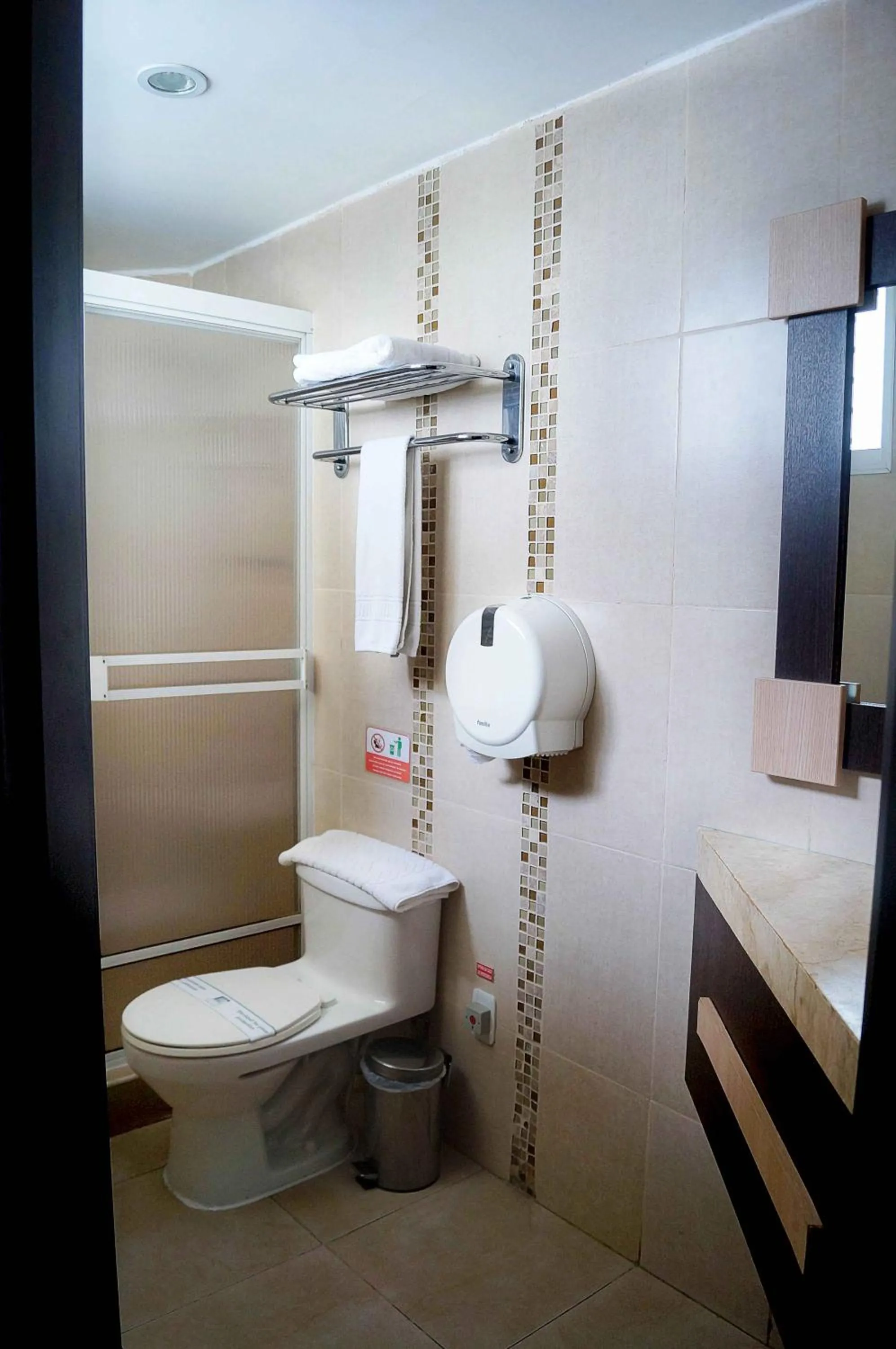 Bathroom in Hotel MC Suites - Confort cerca del Aeropuerto