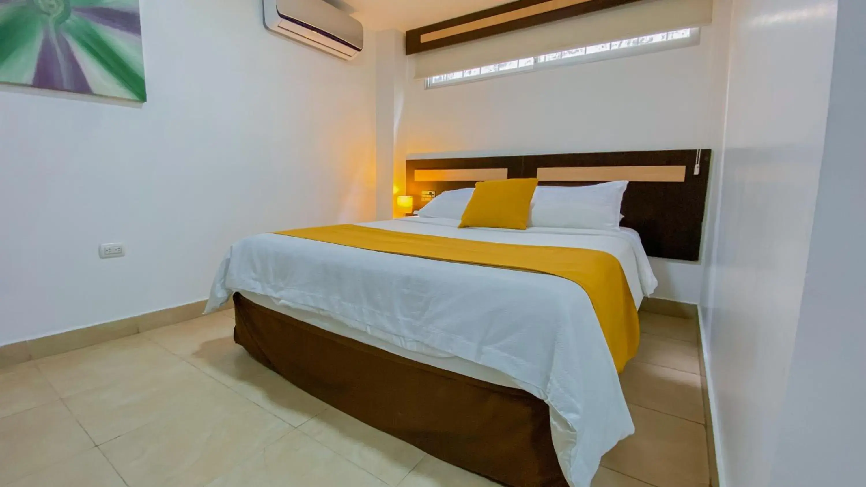 Double Room - single occupancy in Hotel MC Suites - Confort cerca del Aeropuerto Double Room - single occupancy in Hotel MC Suites - Confort cerca del Aeropuerto