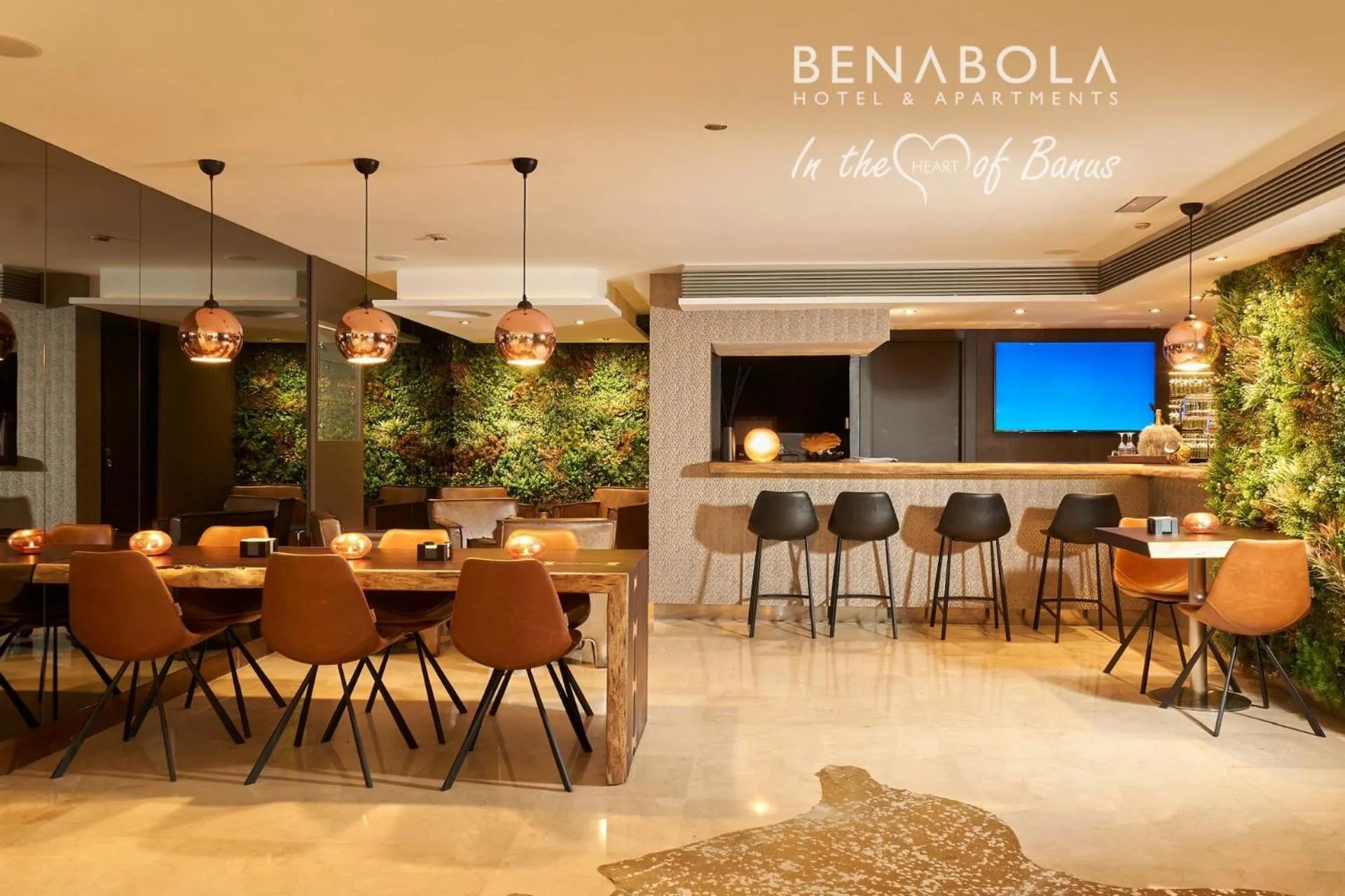 Restaurant/places to eat in Benabola Hotel & Suites