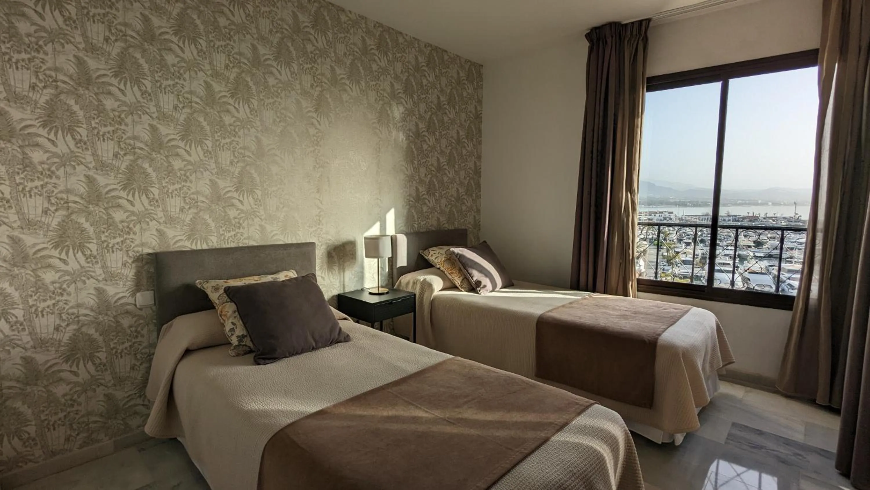 Bedroom, Bed in Benabola Hotel & Suites