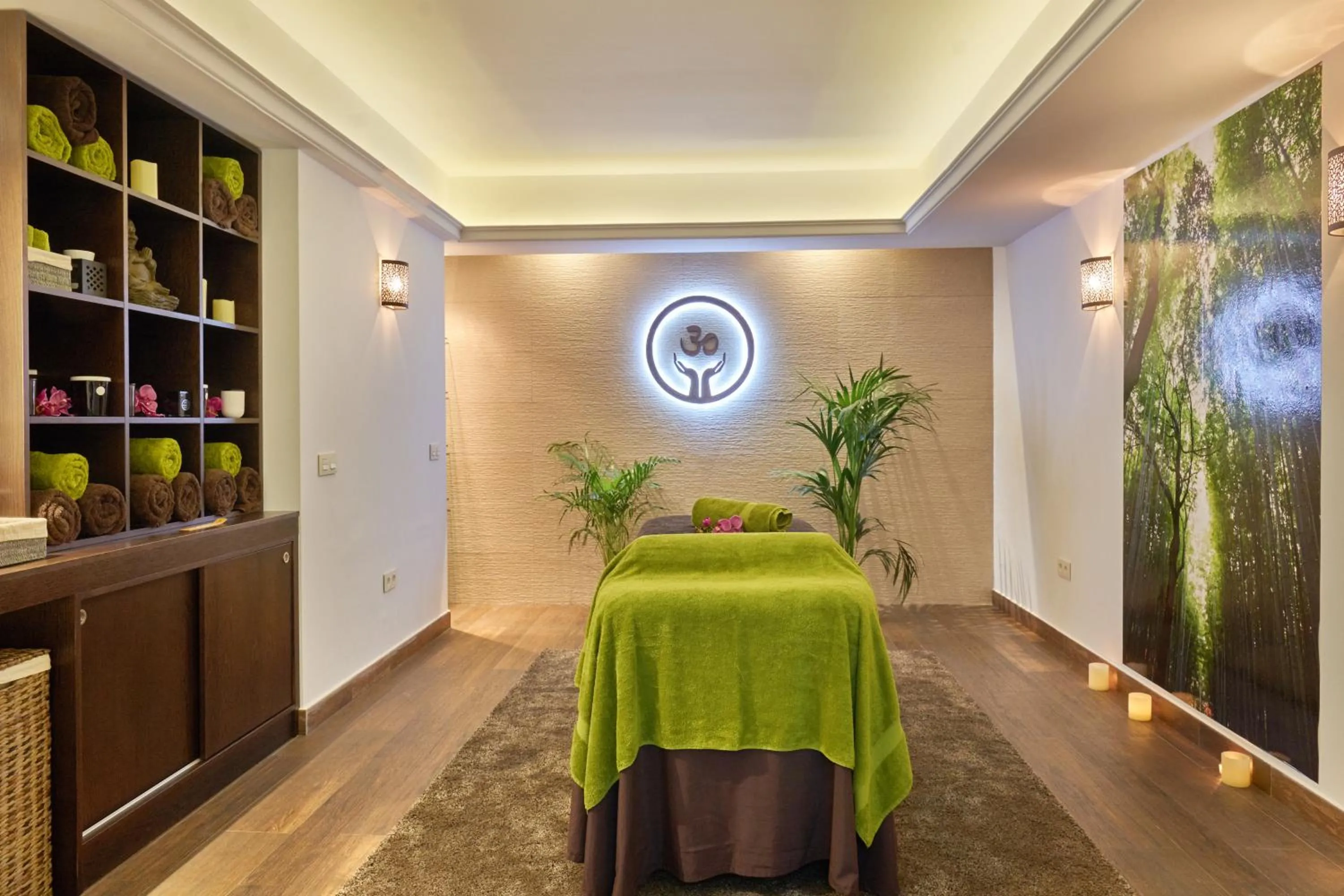 Massage in Benabola Hotel & Suites