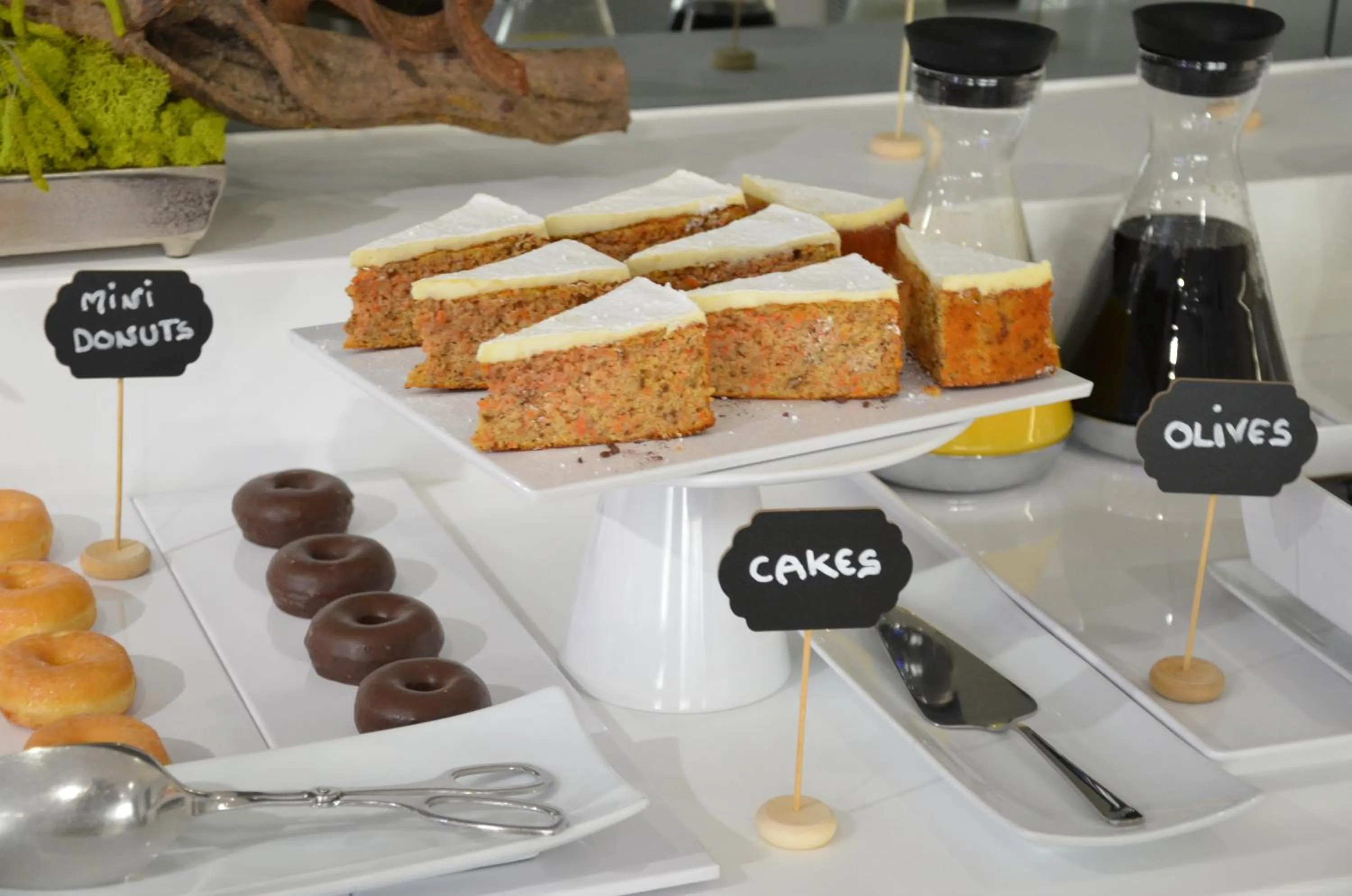 Buffet breakfast in Benabola Hotel & Suites