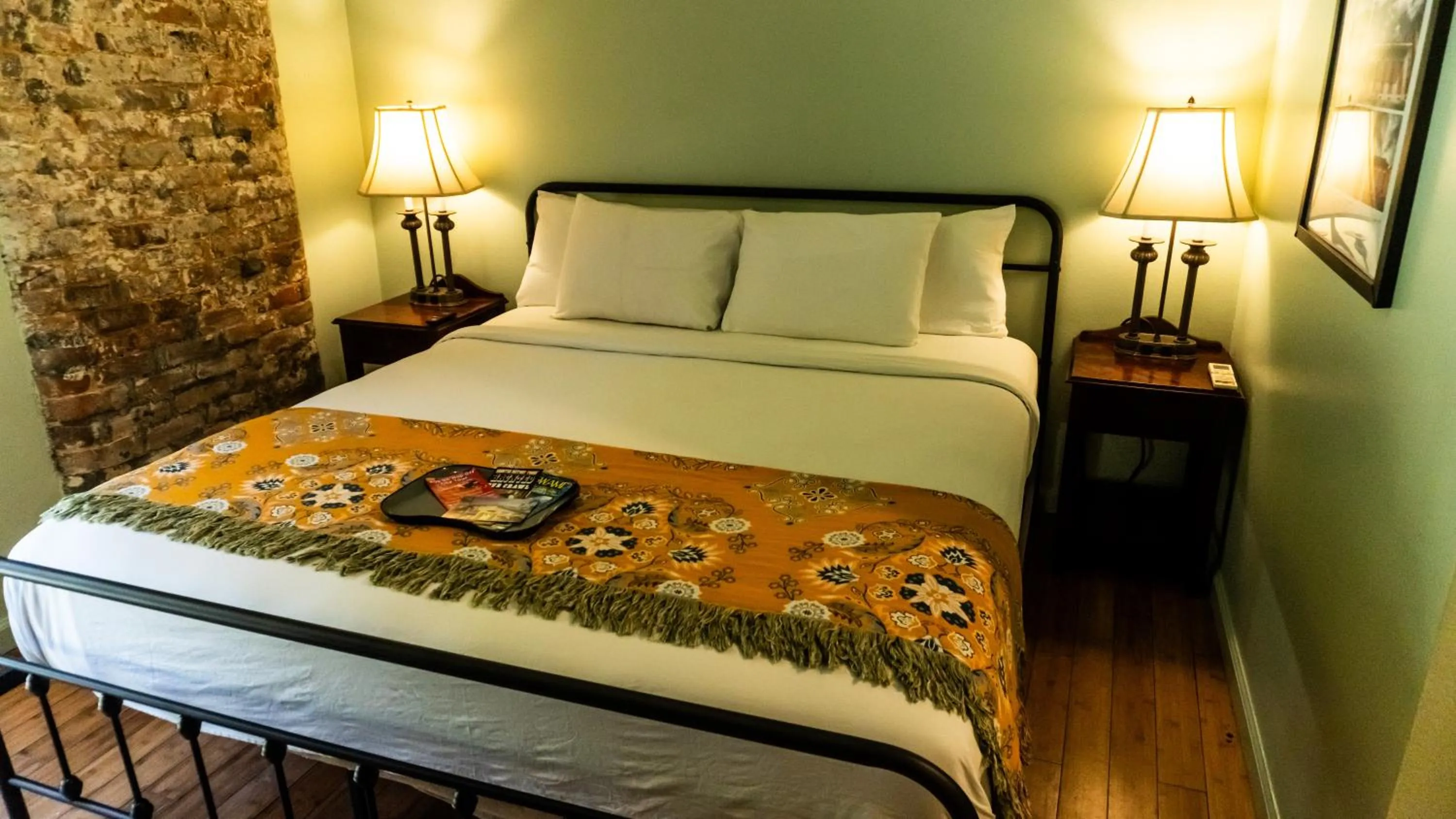 Bedroom, Bed in Historic Mardi Gras Inn