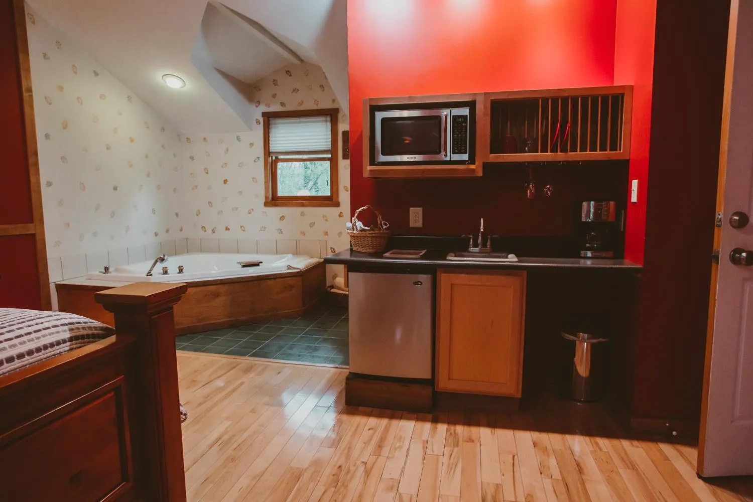 Kitchen or kitchenette in Garden Grove Inn Bed and Breakfast