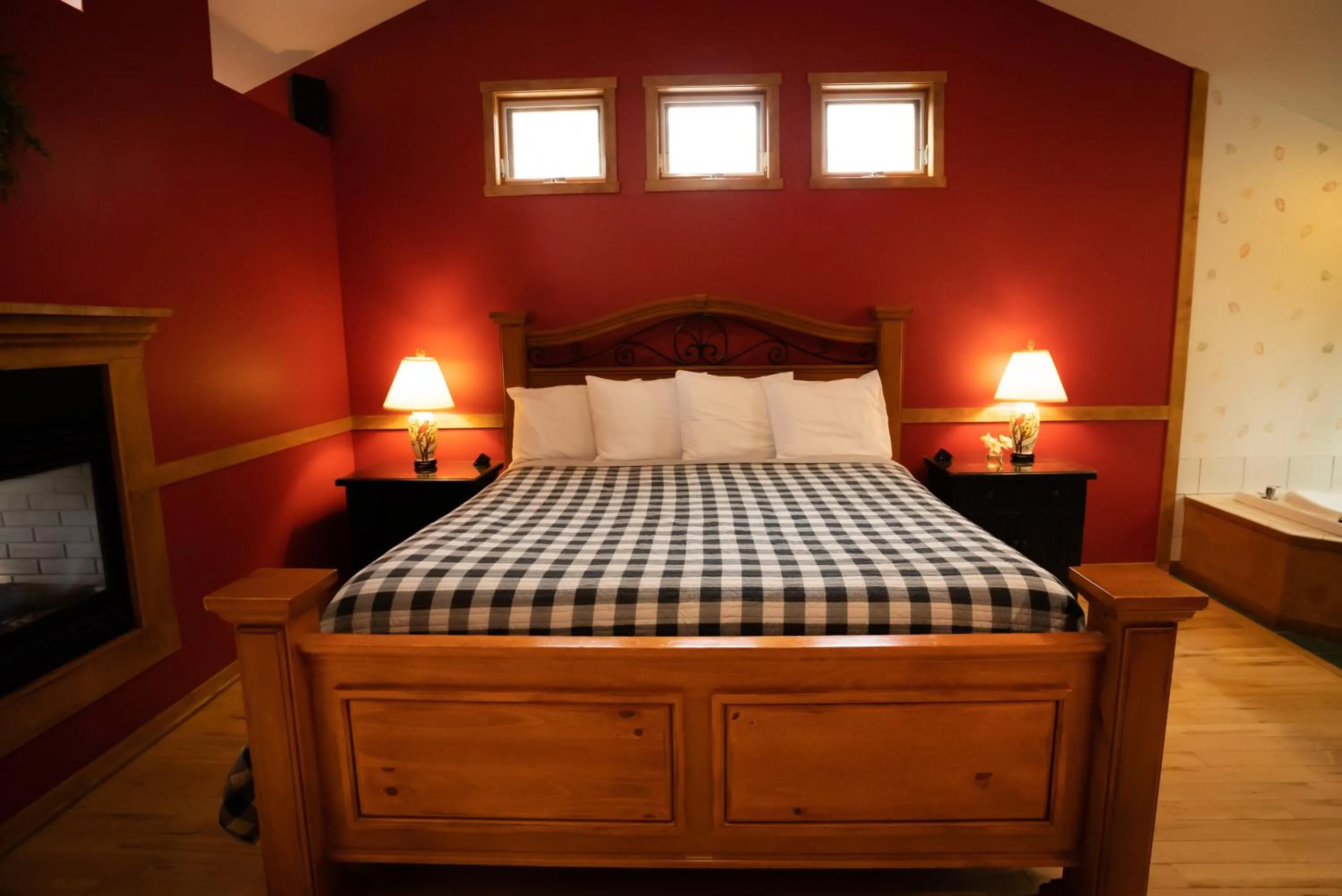 Bed in Garden Grove Inn Bed and Breakfast