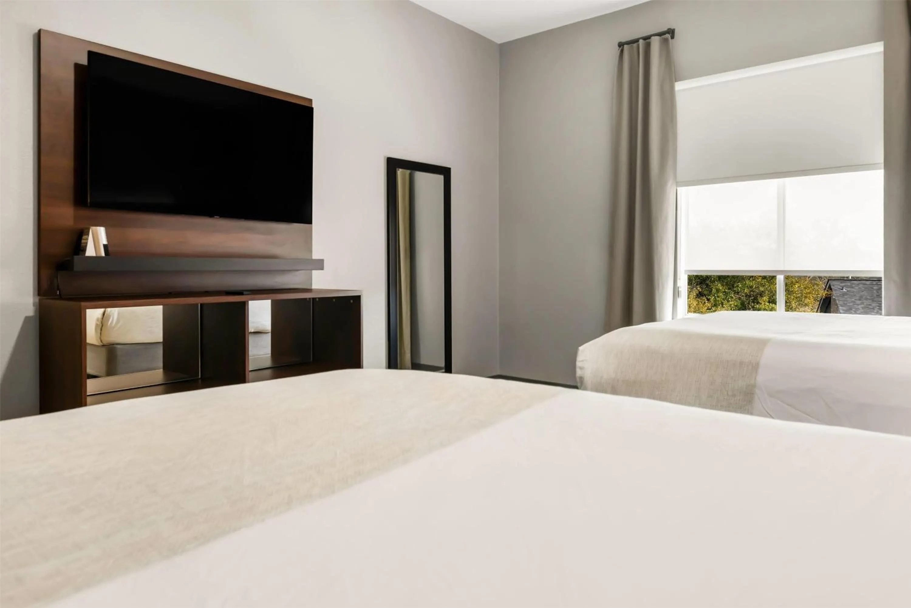 Photo of the whole room, Bed in Hawthorn Extended Stay by Wyndham College Station