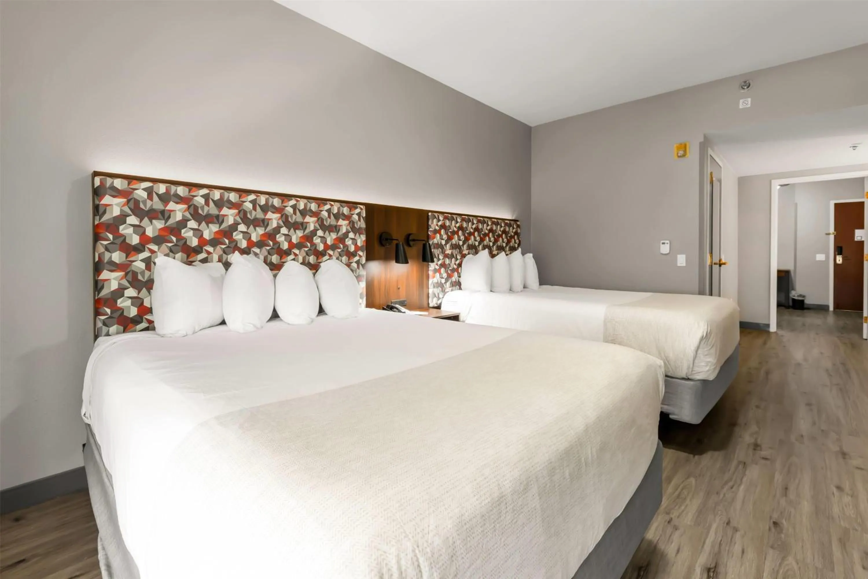 Photo of the whole room, Bed in Hawthorn Extended Stay by Wyndham College Station