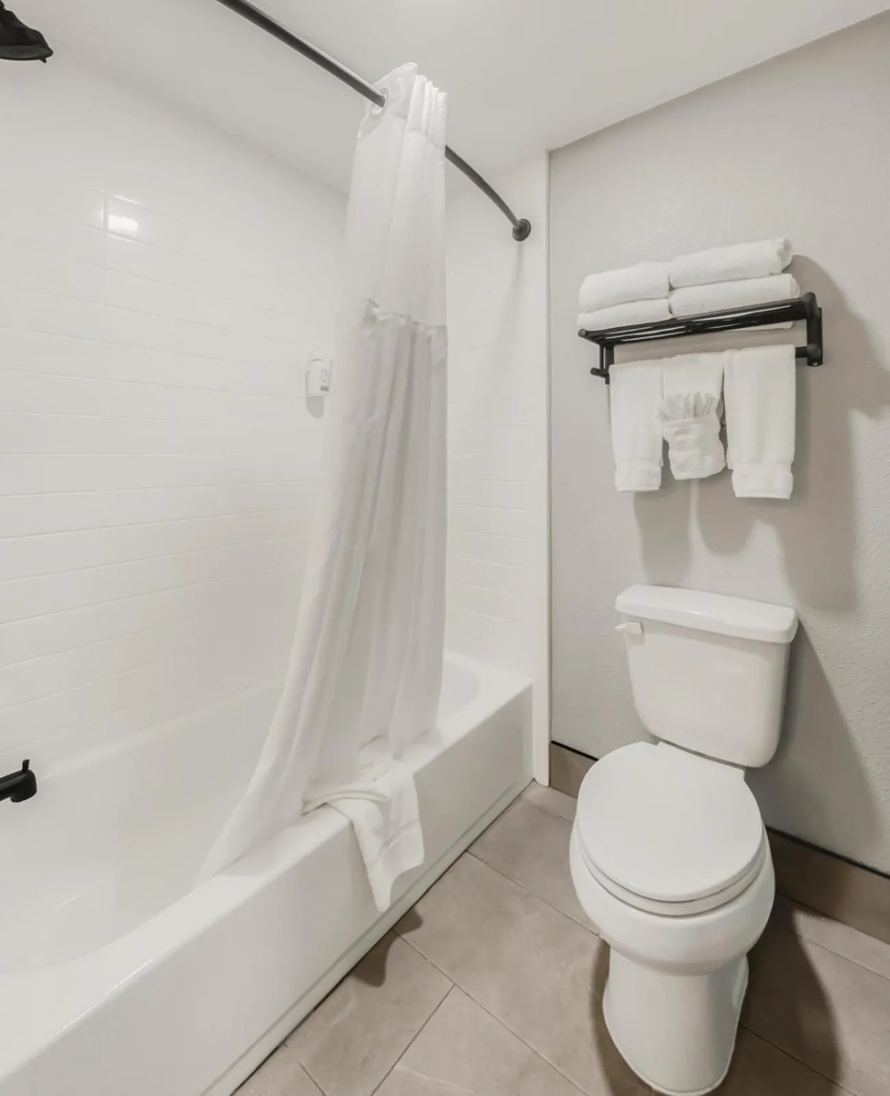 Bathroom in Hawthorn Extended Stay by Wyndham College Station