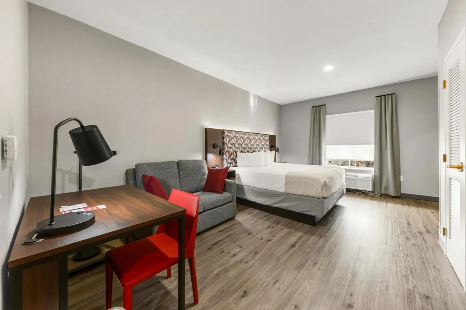 Bed in Hawthorn Extended Stay by Wyndham College Station