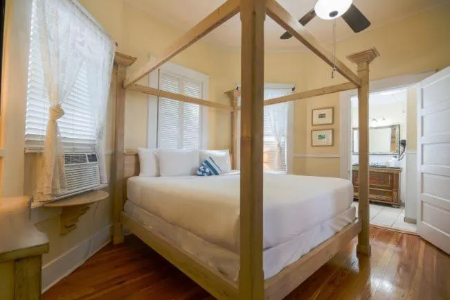 Bedroom, Bed in Ambrosia Key West