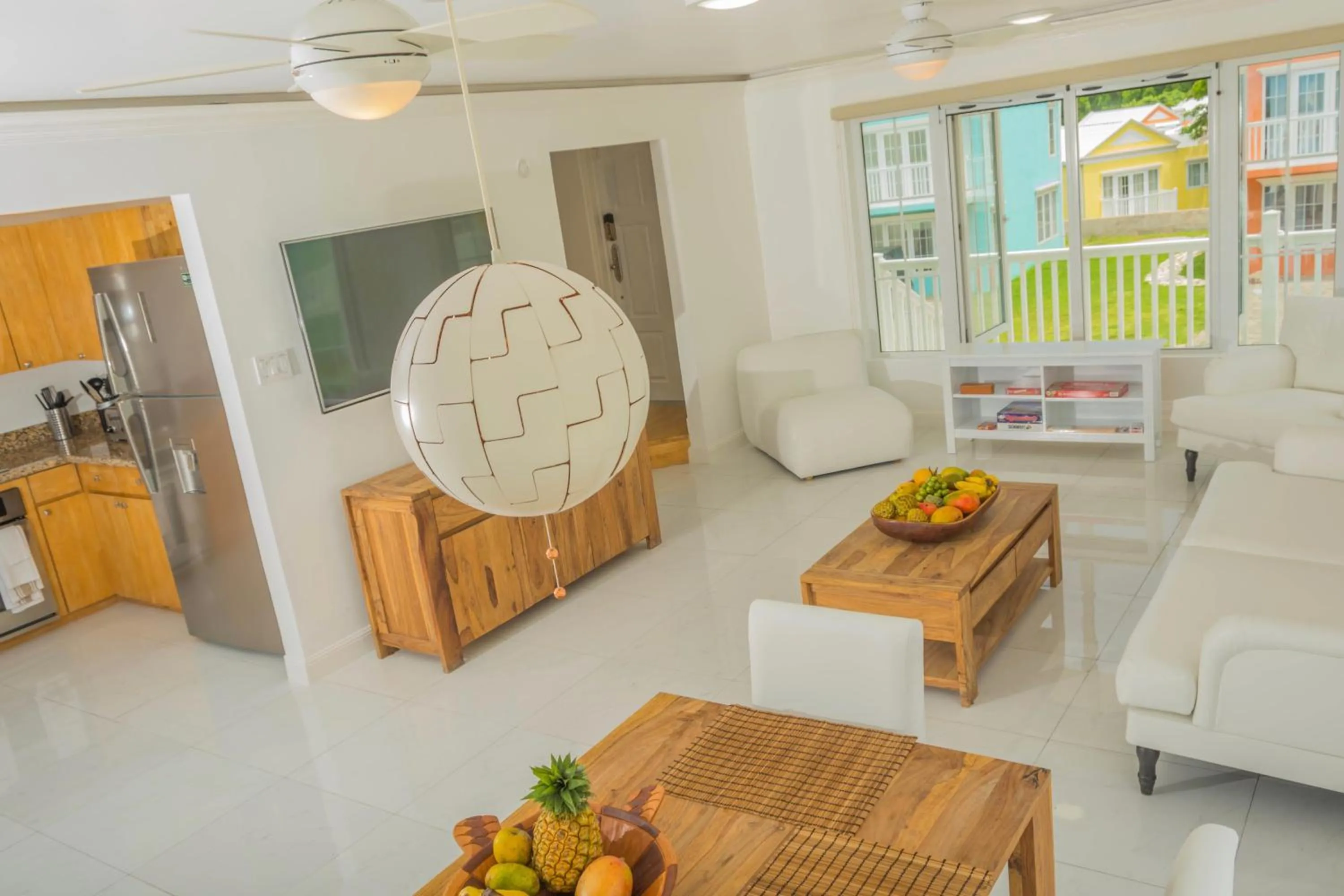 TV and multimedia in Stunning Ocean View