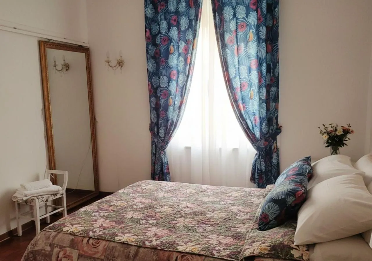 Bedroom, Bed in La casa di Circe