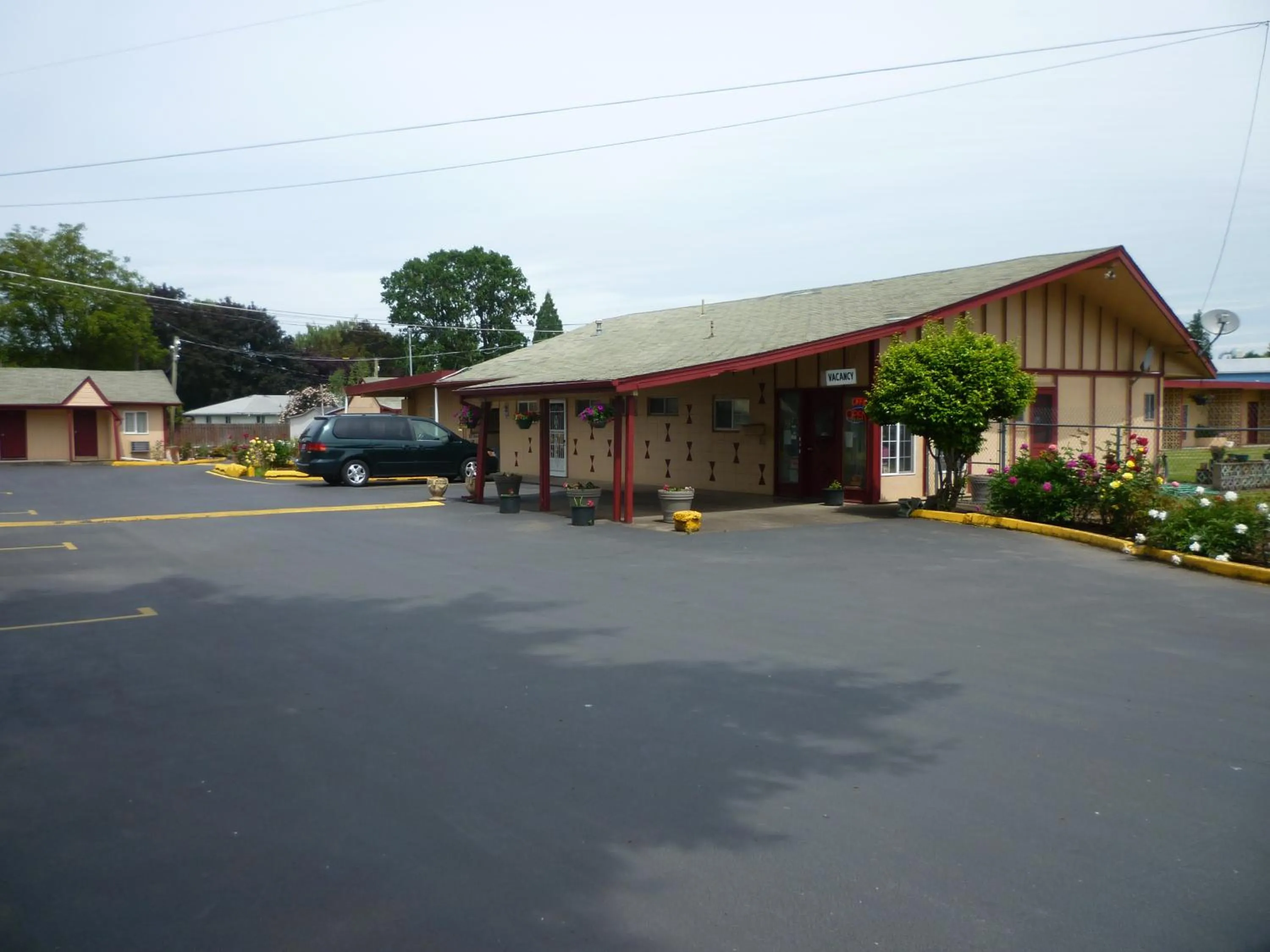 Facade/entrance in Budget Inn Motel